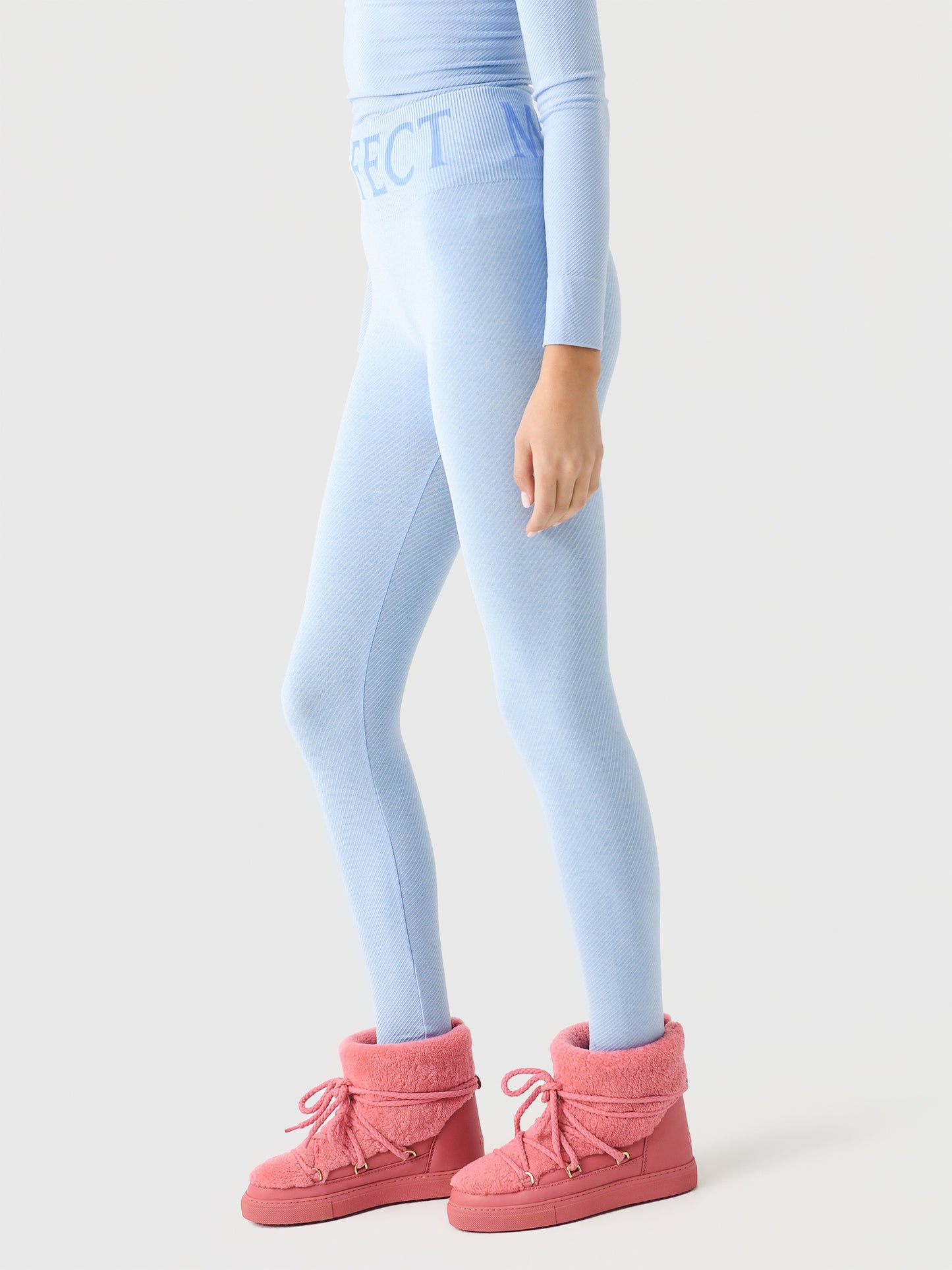 W3001120xPALEBLUE-alt2