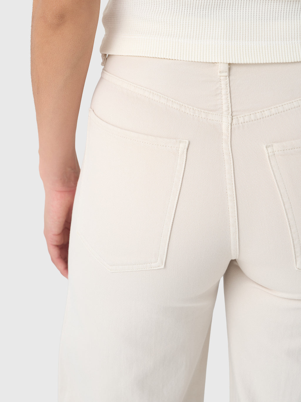 Le Jean Women's Luna Relaxed Jean - Saint Bernard