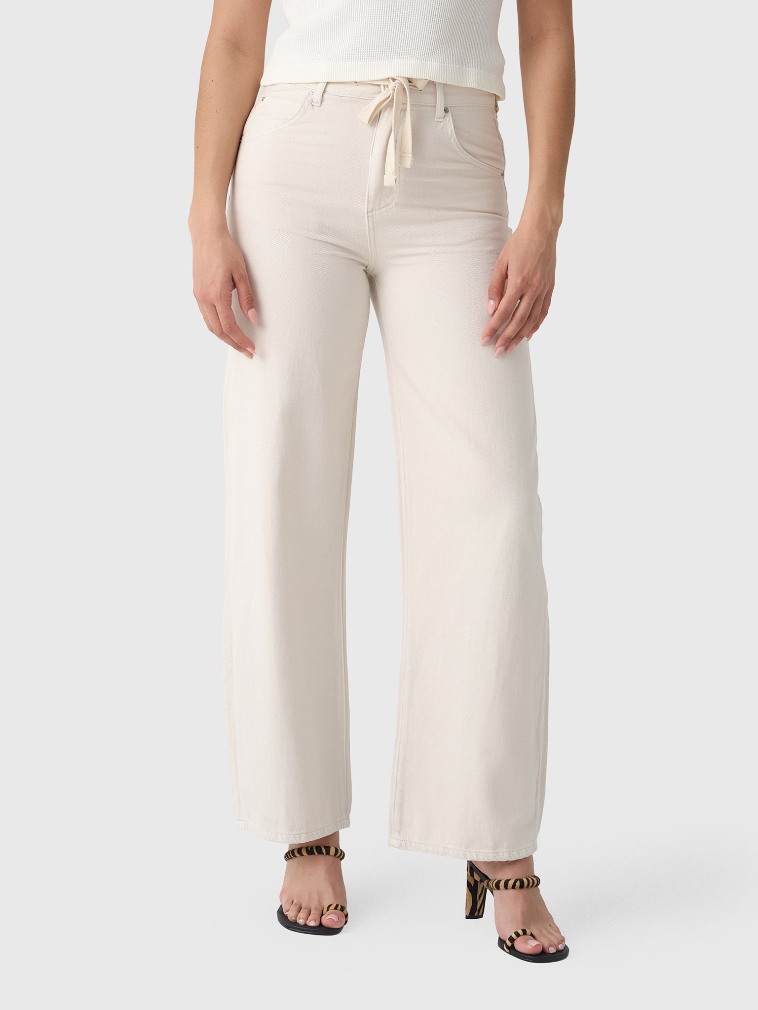 Le Jean Women's Luna Relaxed Jean - Saint Bernard