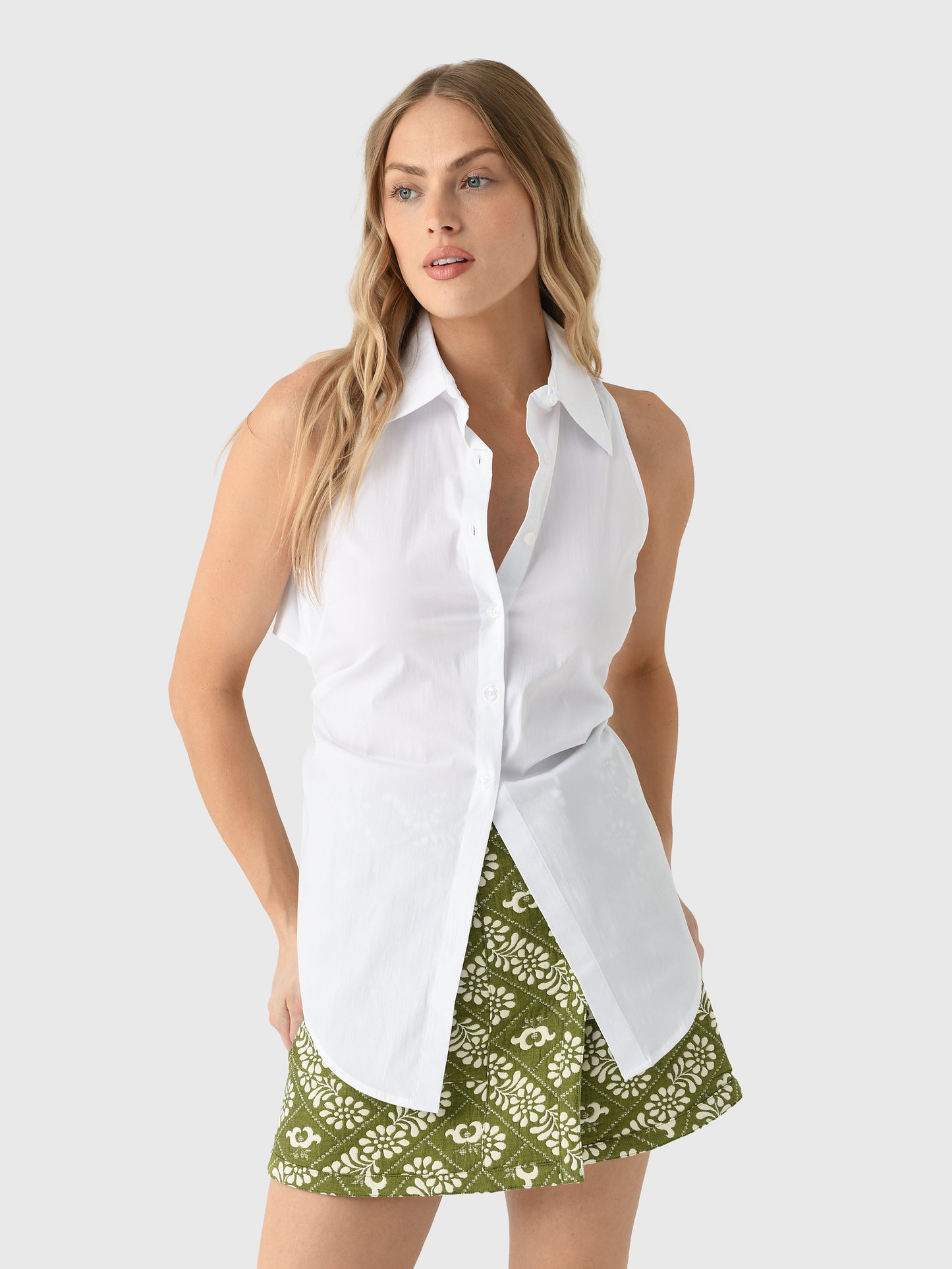 Simon Miller Women's Loch Sleeveless Poplin Button-Down Shirt - Saint Bernard