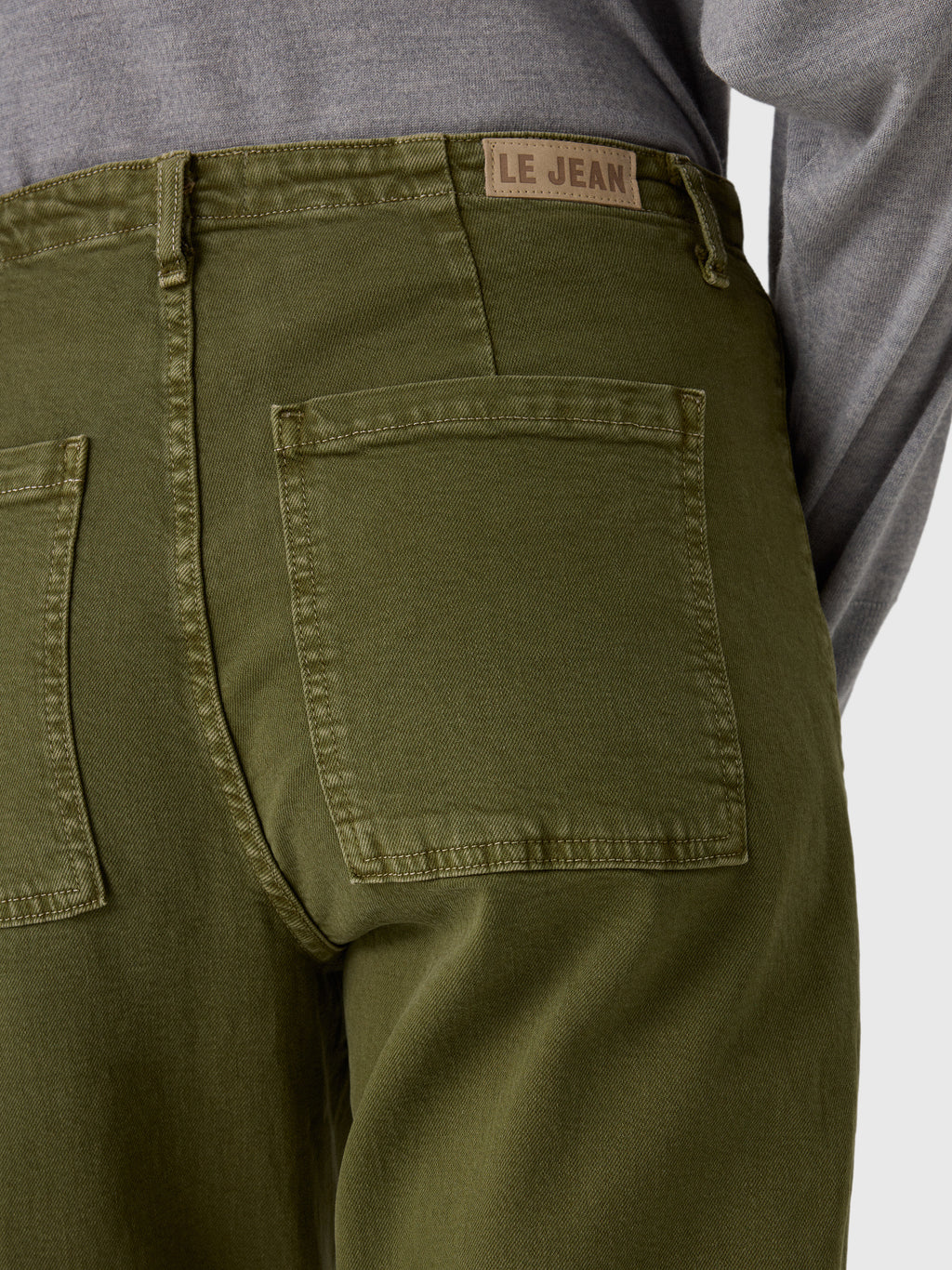 Le Jean Women's Utility Soft Barrel Jean - Saint Bernard