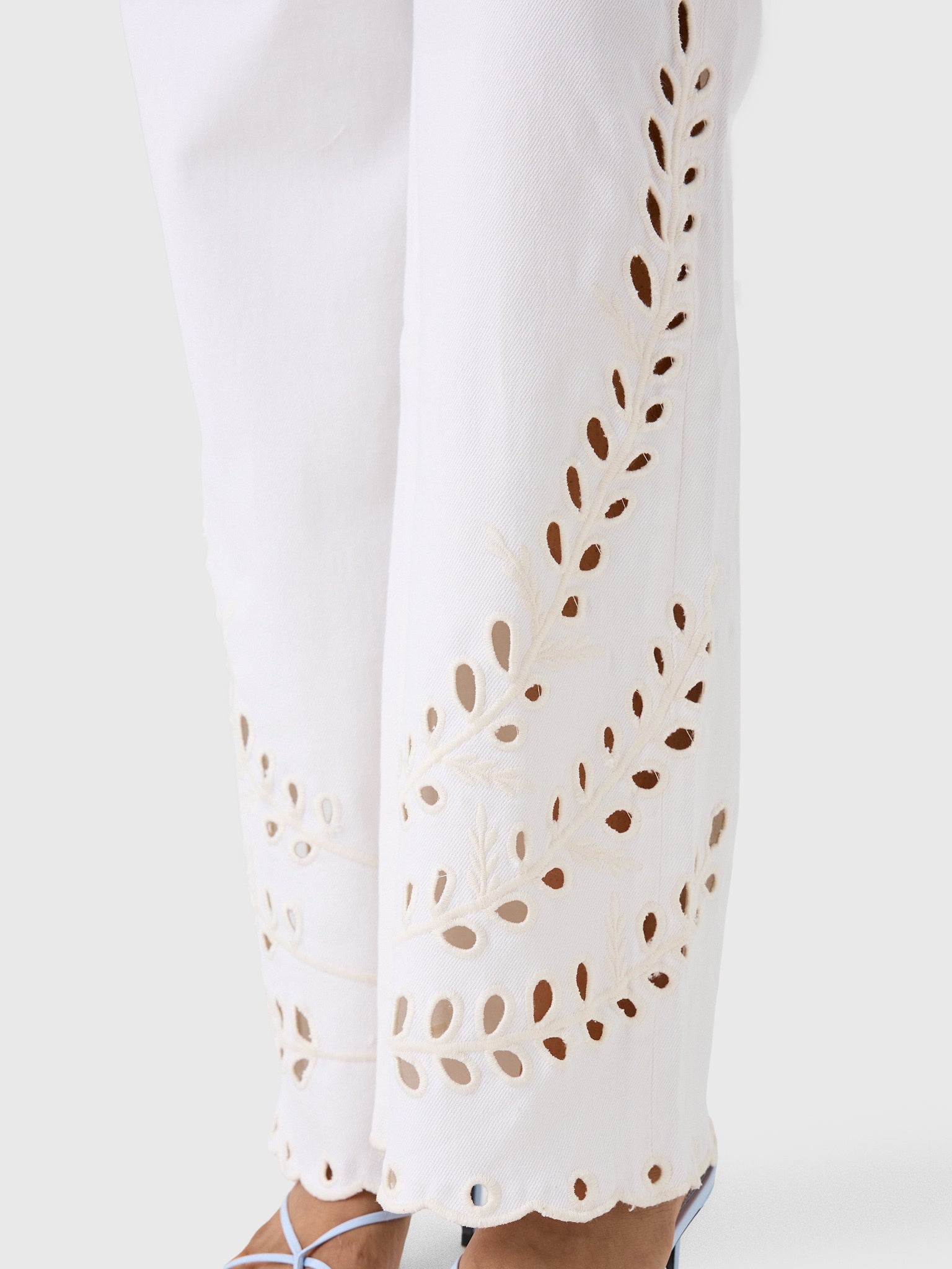 Le Jean Women's Column Eyelet Jean - Saint Bernard