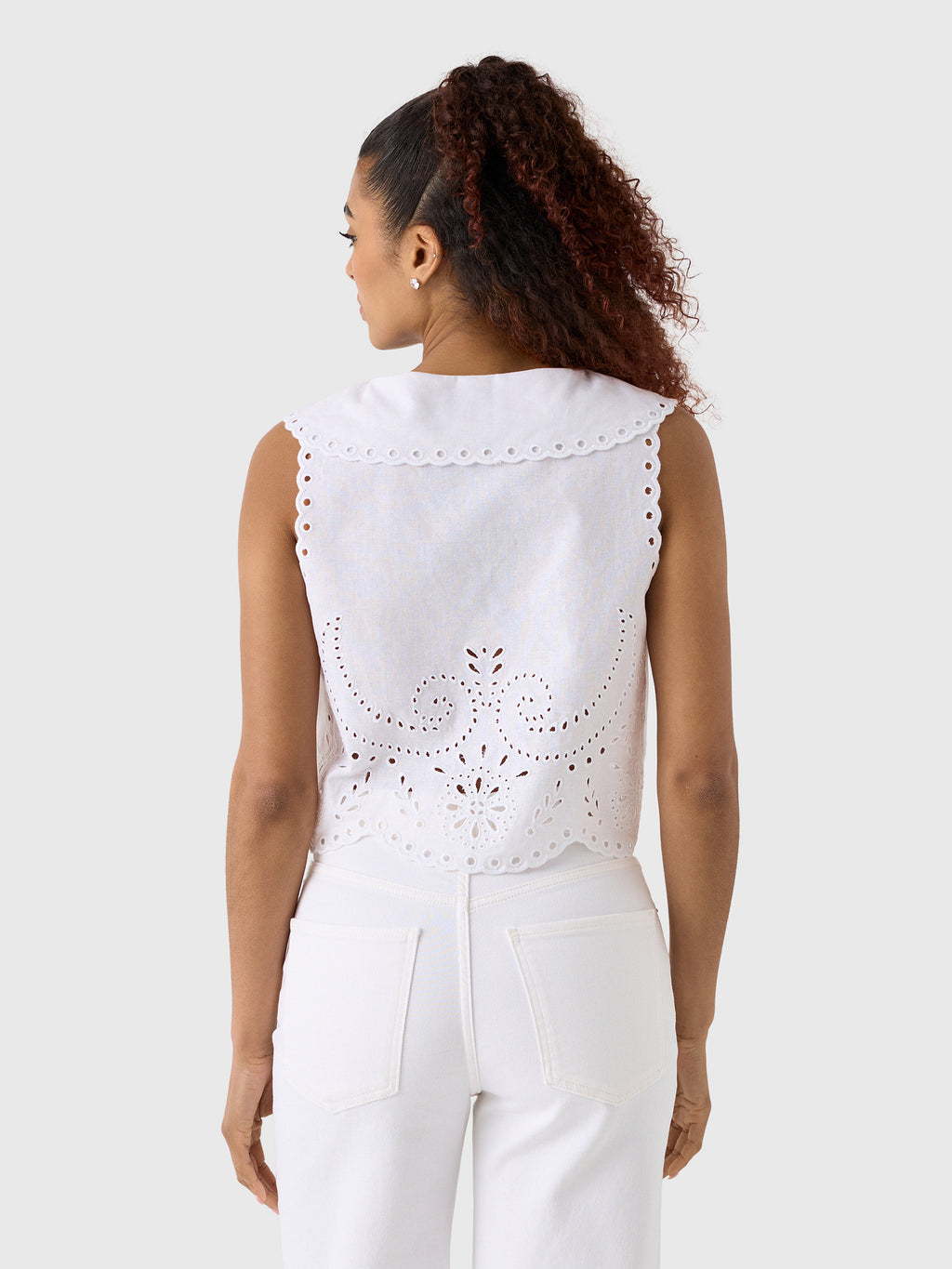 Le Jean Women's Embroidered Eyelet Sailor Top - Saint Bernard