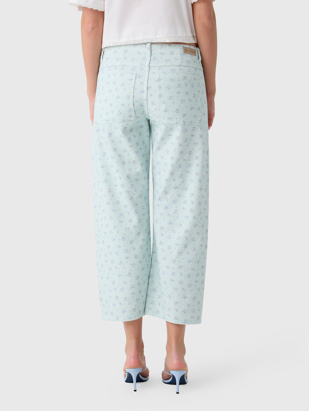Le Jean Women's Selena Crop Jean - Saint Bernard