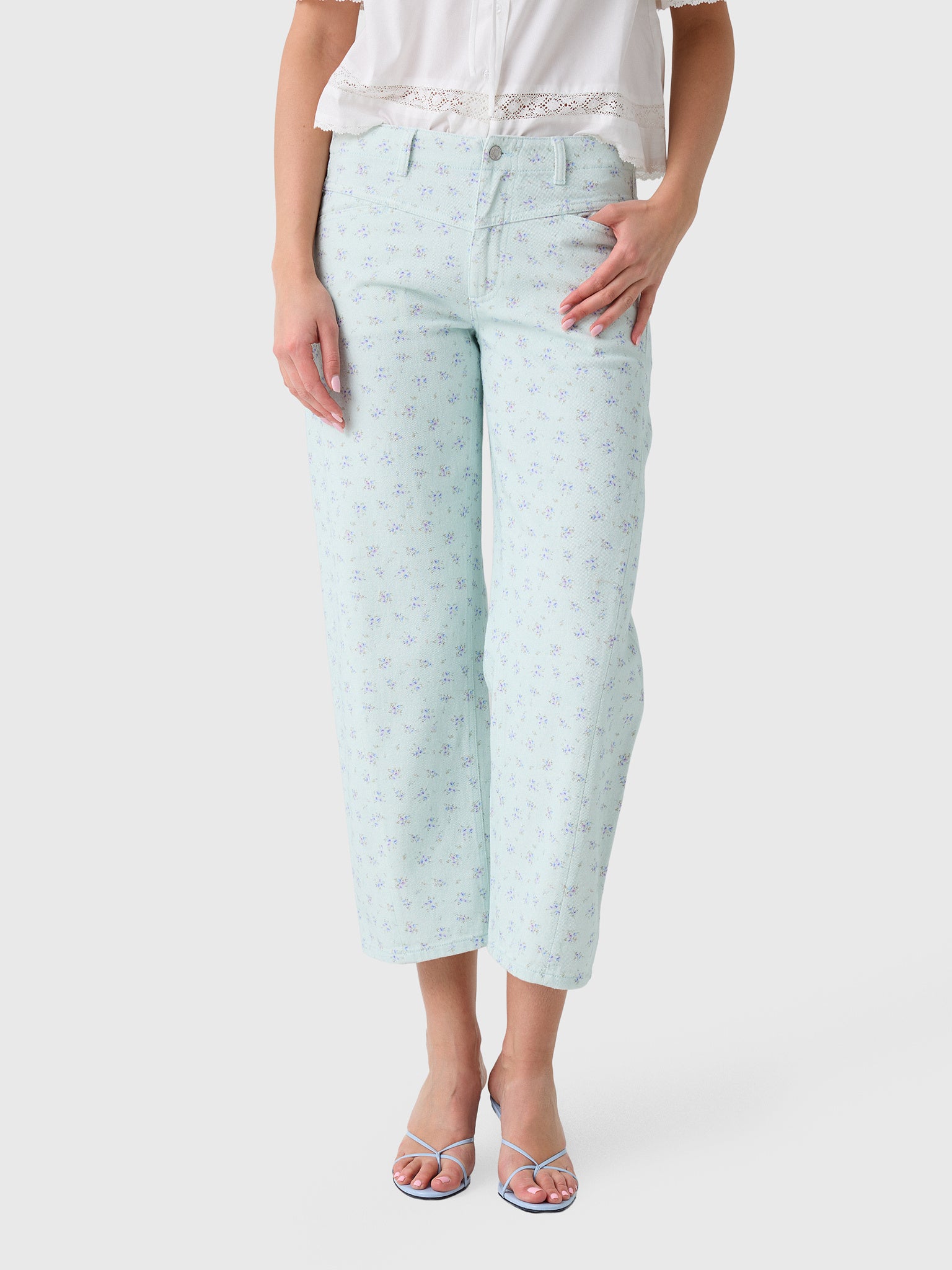 Le Jean Women's Selena Crop Jean - Saint Bernard