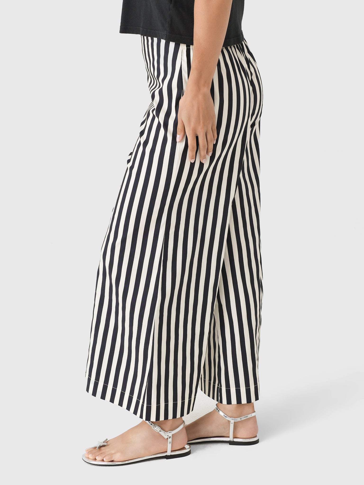 W5249-3176xBLACKWHITESTRIPE-alt2