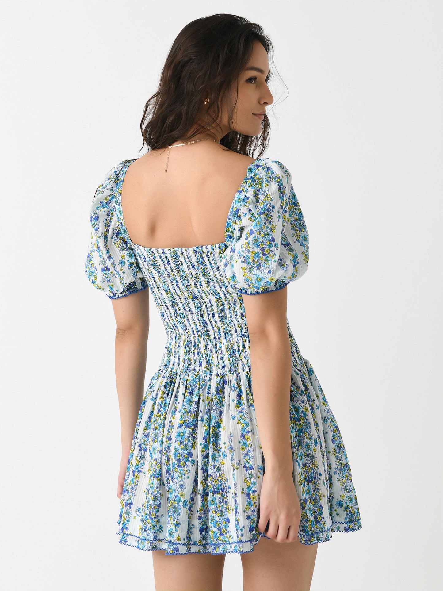 WB6S24N0WFBxBLUEWAVESFLOWERS-alt3