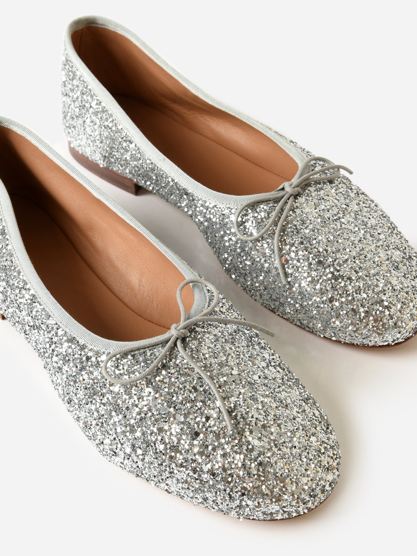 WF23F010CYxSILVER-alt2