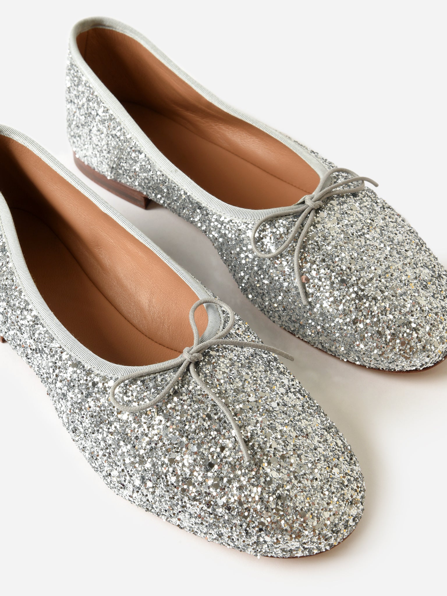 WF23F010CYxSILVER-alt2