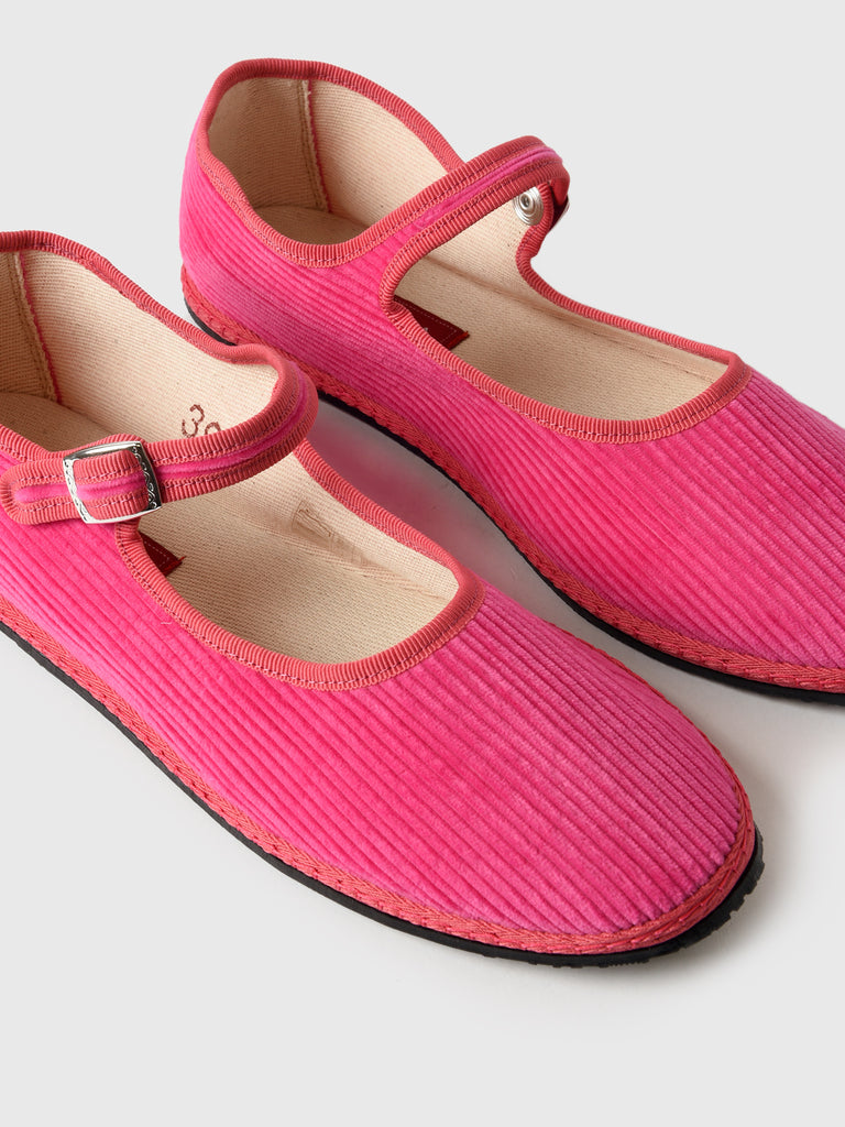 Vibi Venezia Women's Mary Jane Velvet Corduroy Furlana Flat – Saint Bernard
