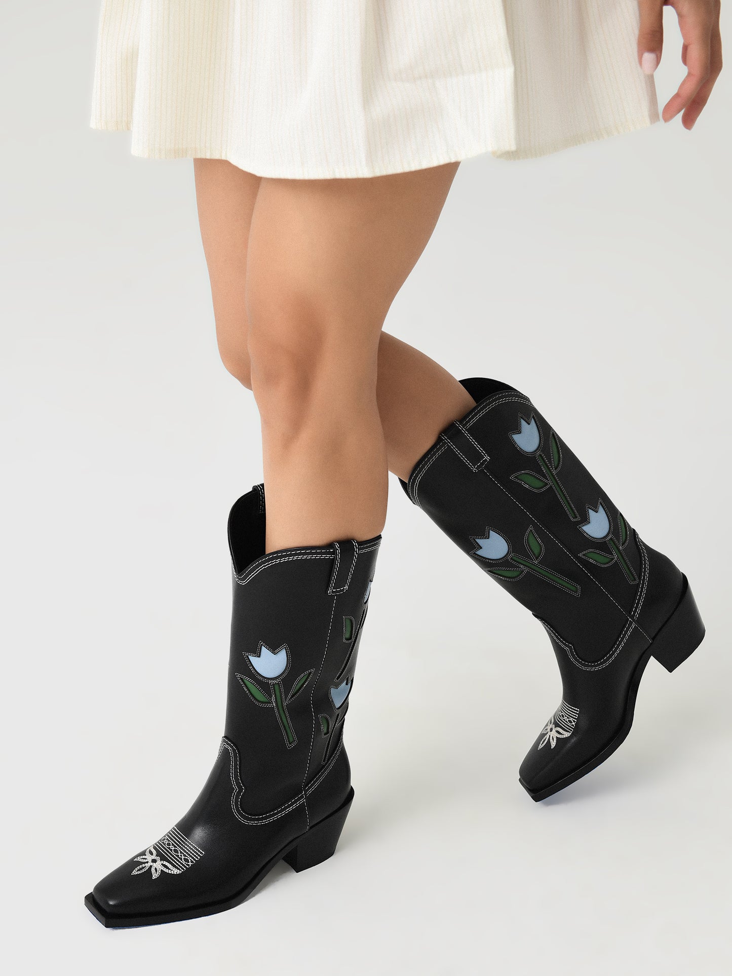 WILDER-VAI-BLACKxBLACK-alt1