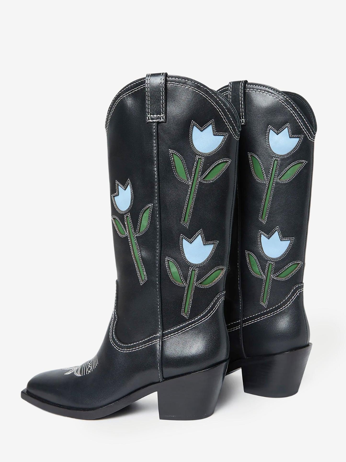 WILDER-VAI-BLACKxBLACK-alt2