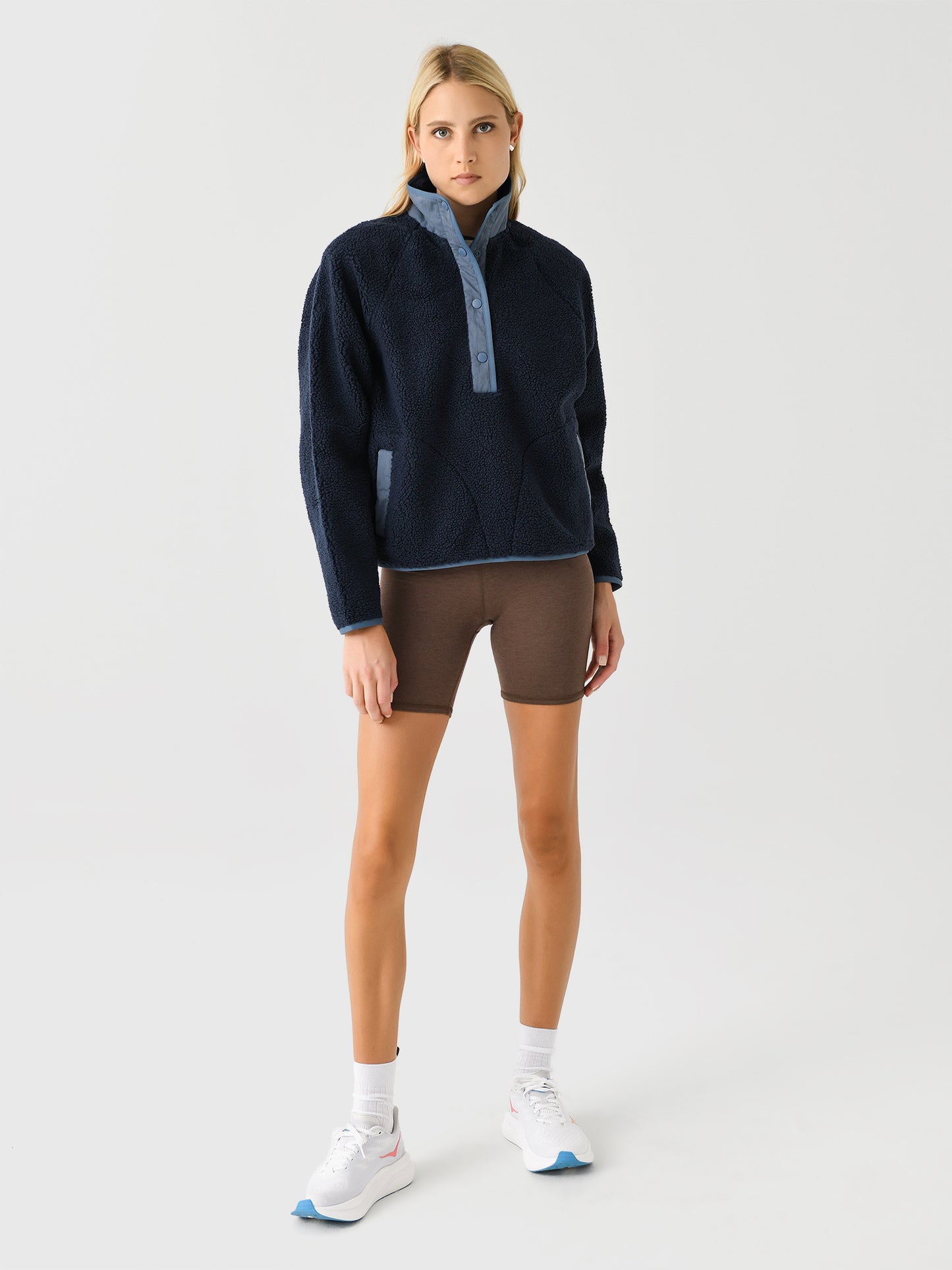 WOF2430xDARKSAPPHIRE-alt1