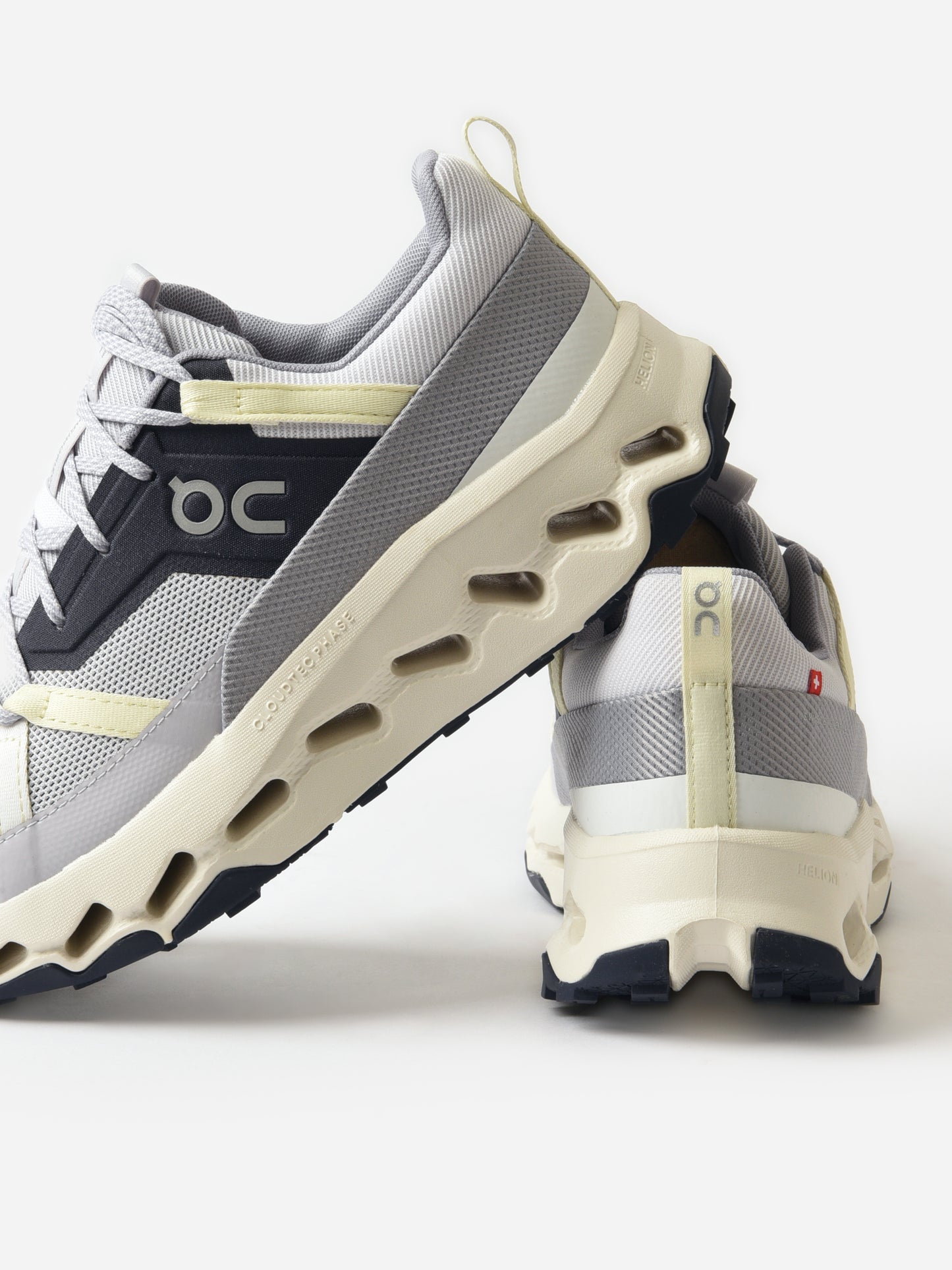 ON Women's Cloudhorizon Hiking Shoe - Saint Bernard