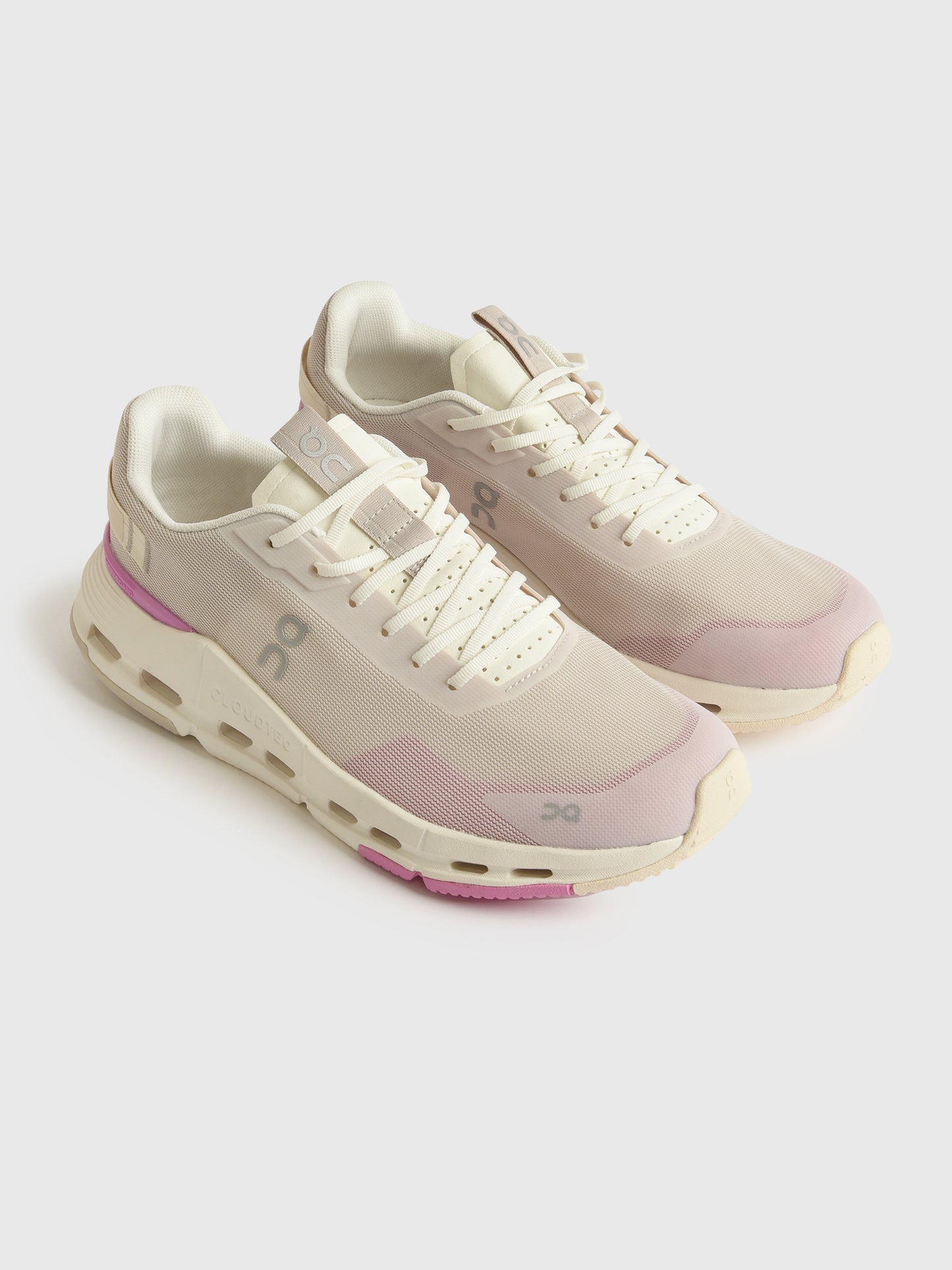 ON Women's Cloudnova Form 2 Sneaker - Saint Bernard