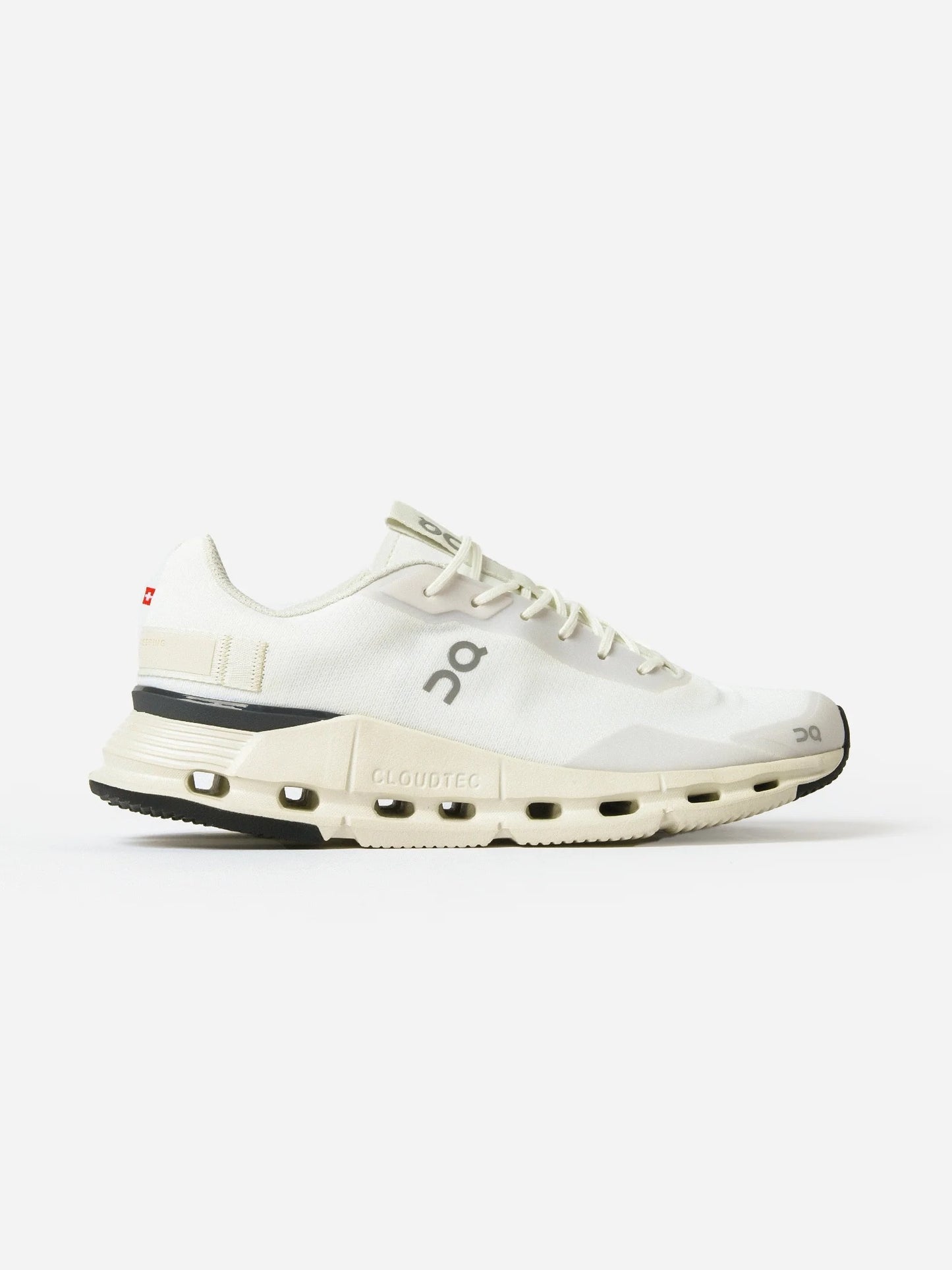 ON Women's Cloudnova Form Sneaker - Saint Bernard