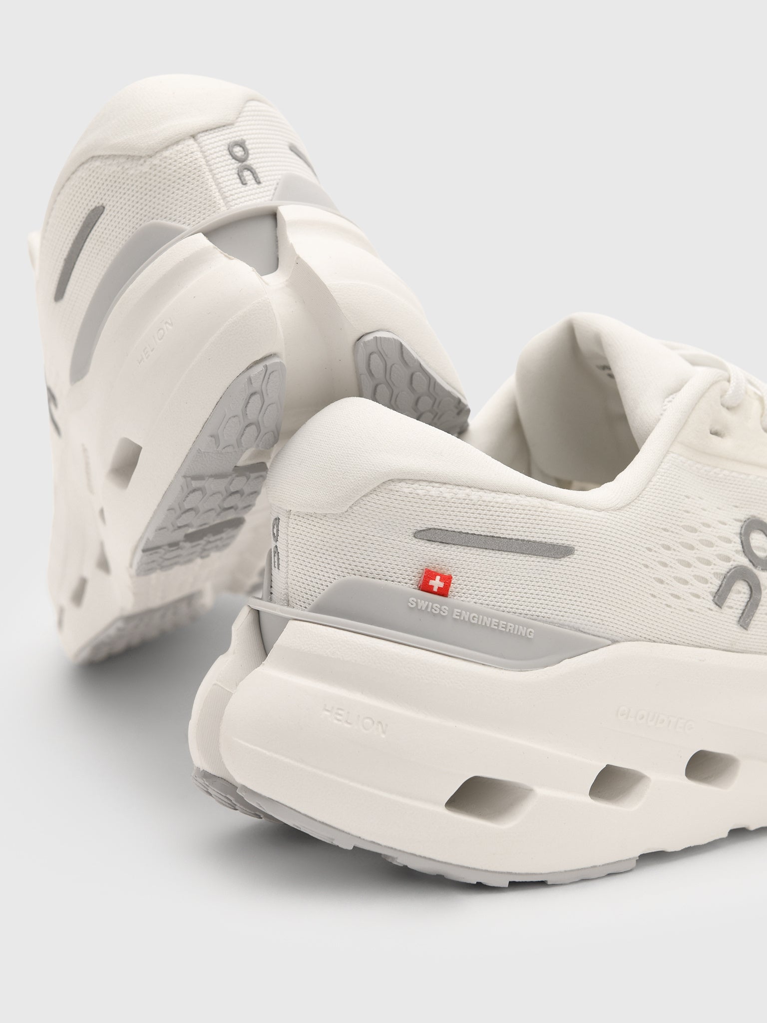 ON Women's Cloudrunner 3 Running Shoe - Saint Bernard