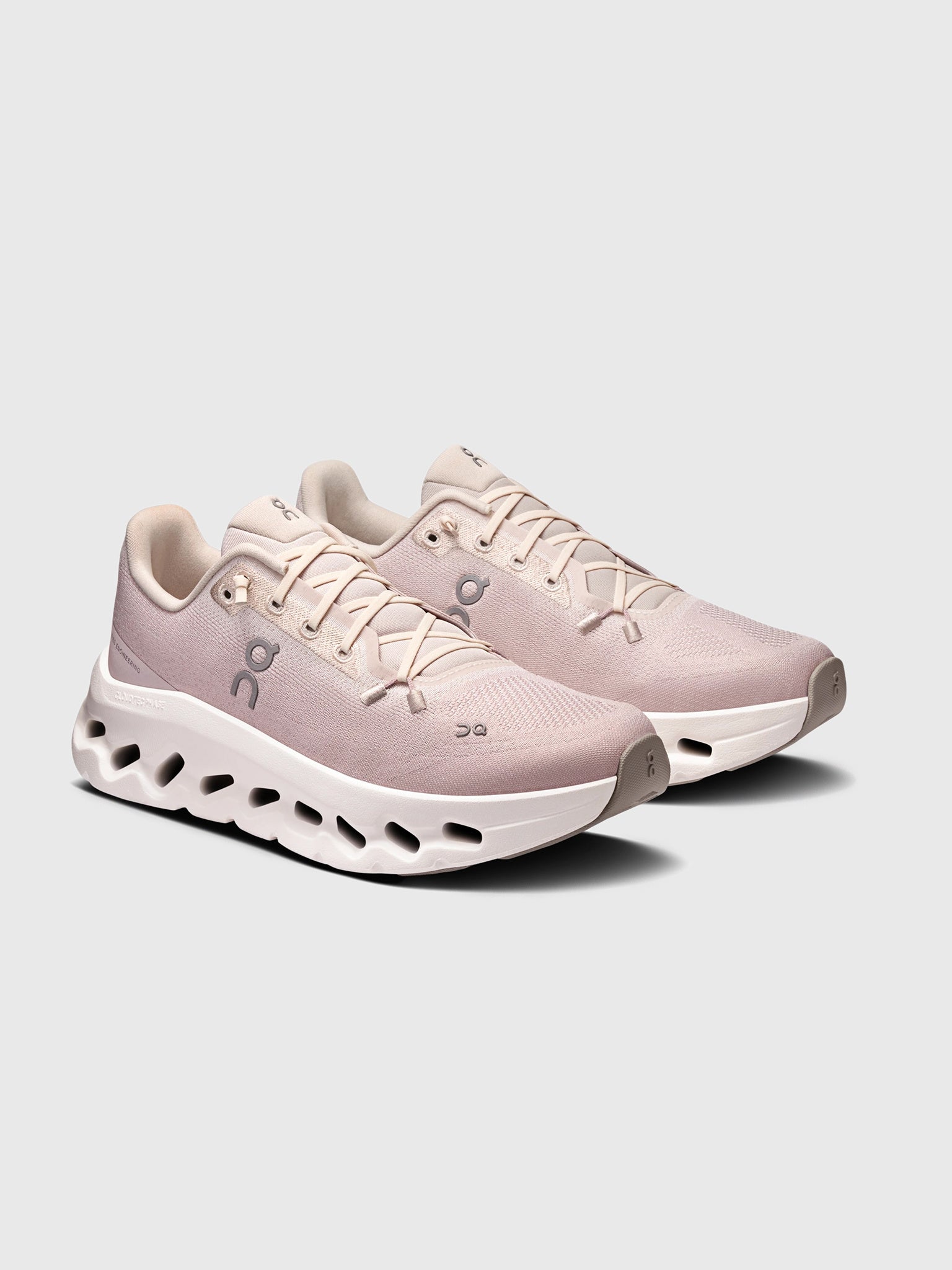 ON Women's Cloudtilt Sneaker | $170.00 | Saint Bernard