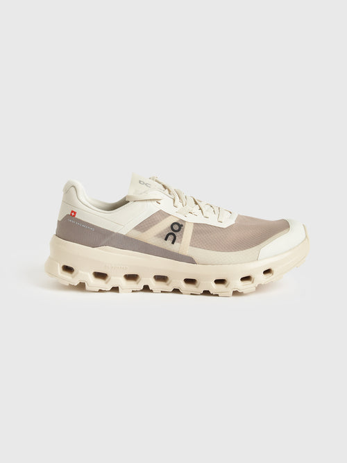ON Women's Cloudvista 2 Sneaker