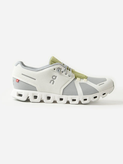 ON Women's Cloud 5 Push Sneaker