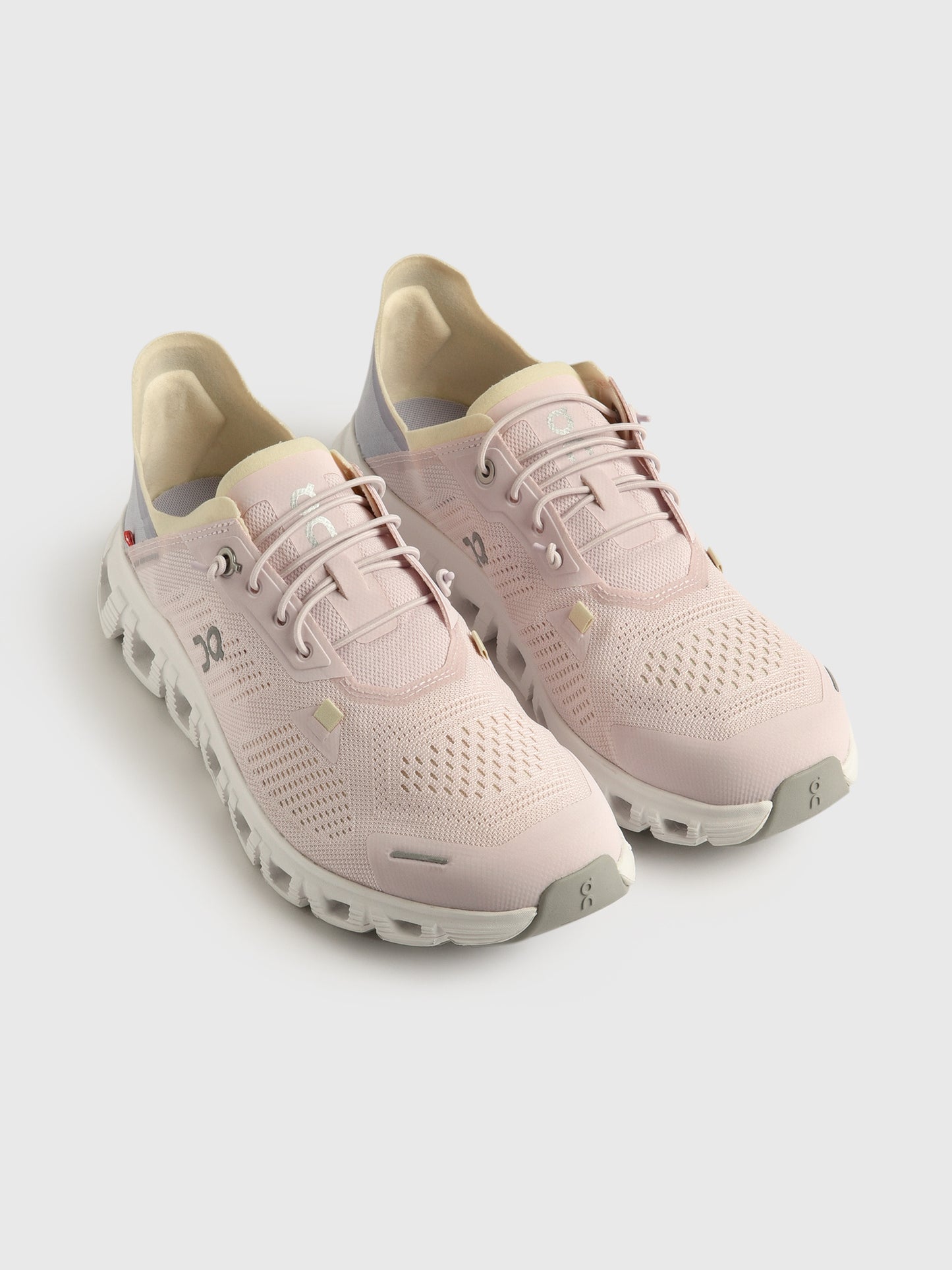ON Women's Cloud 6 Coast Sneaker - Saint Bernard