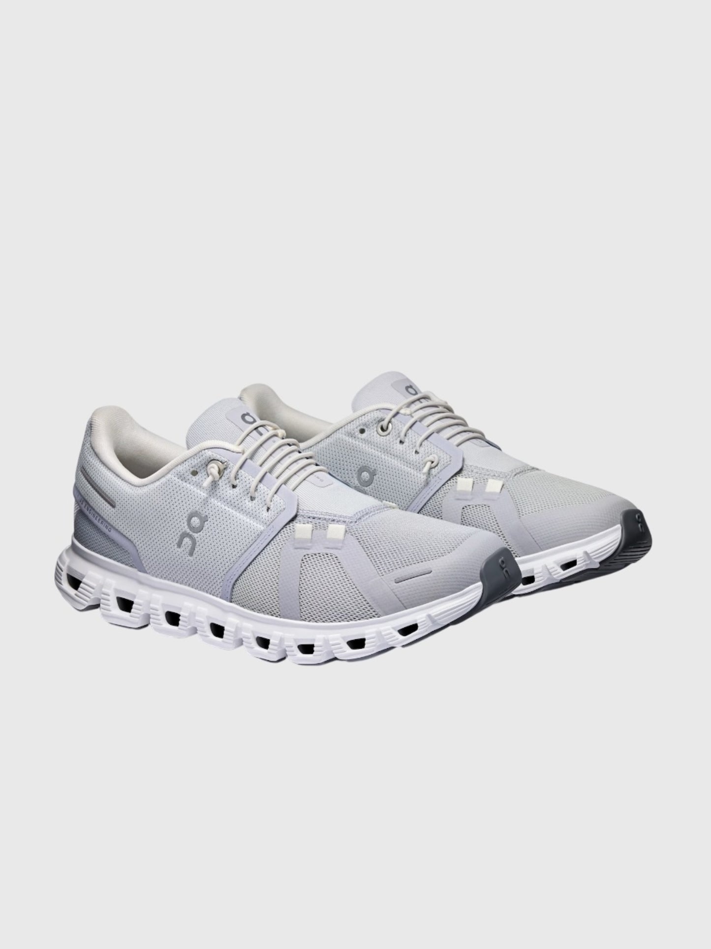 ON Women's Cloud 6 Sneaker