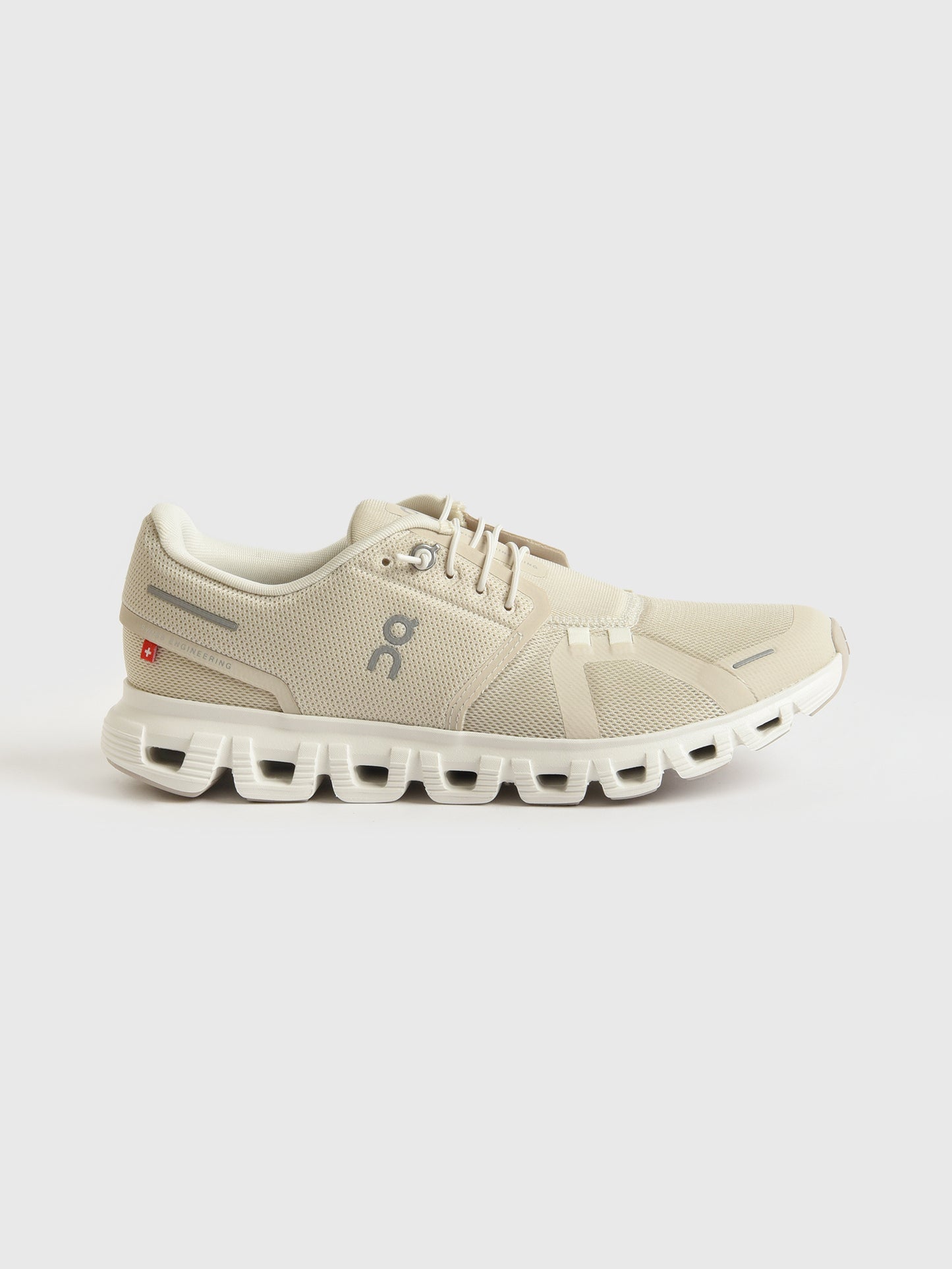 WOMENS CLOUD 6xPEARLWHITE-alt1