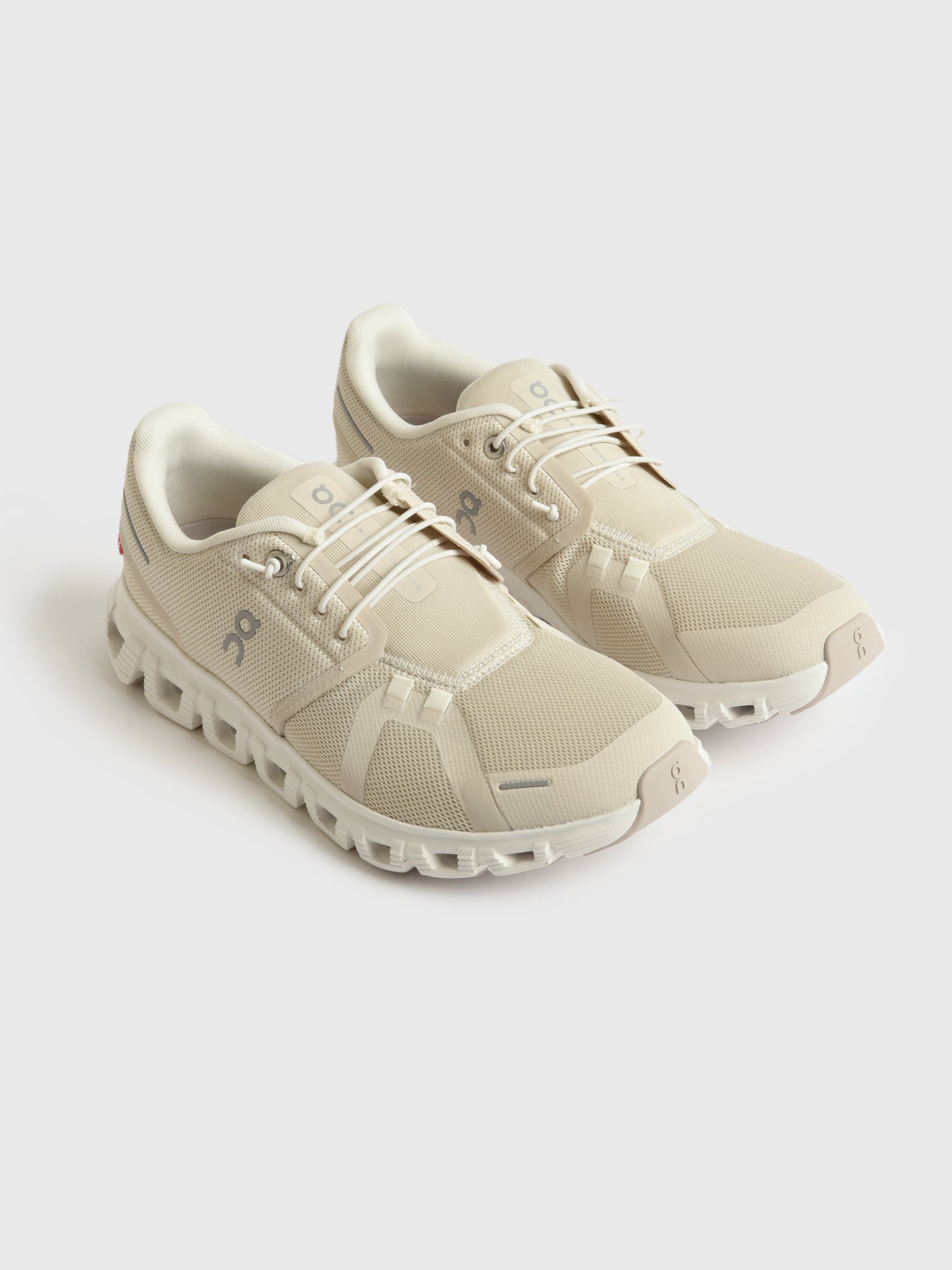 ON Women's Cloud 6 Sneaker - Saint Bernard