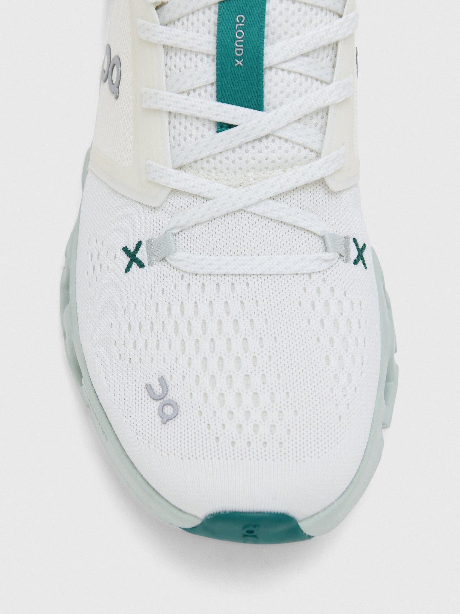 ON Women's Cloud X 5 Sneaker - Saint Bernard