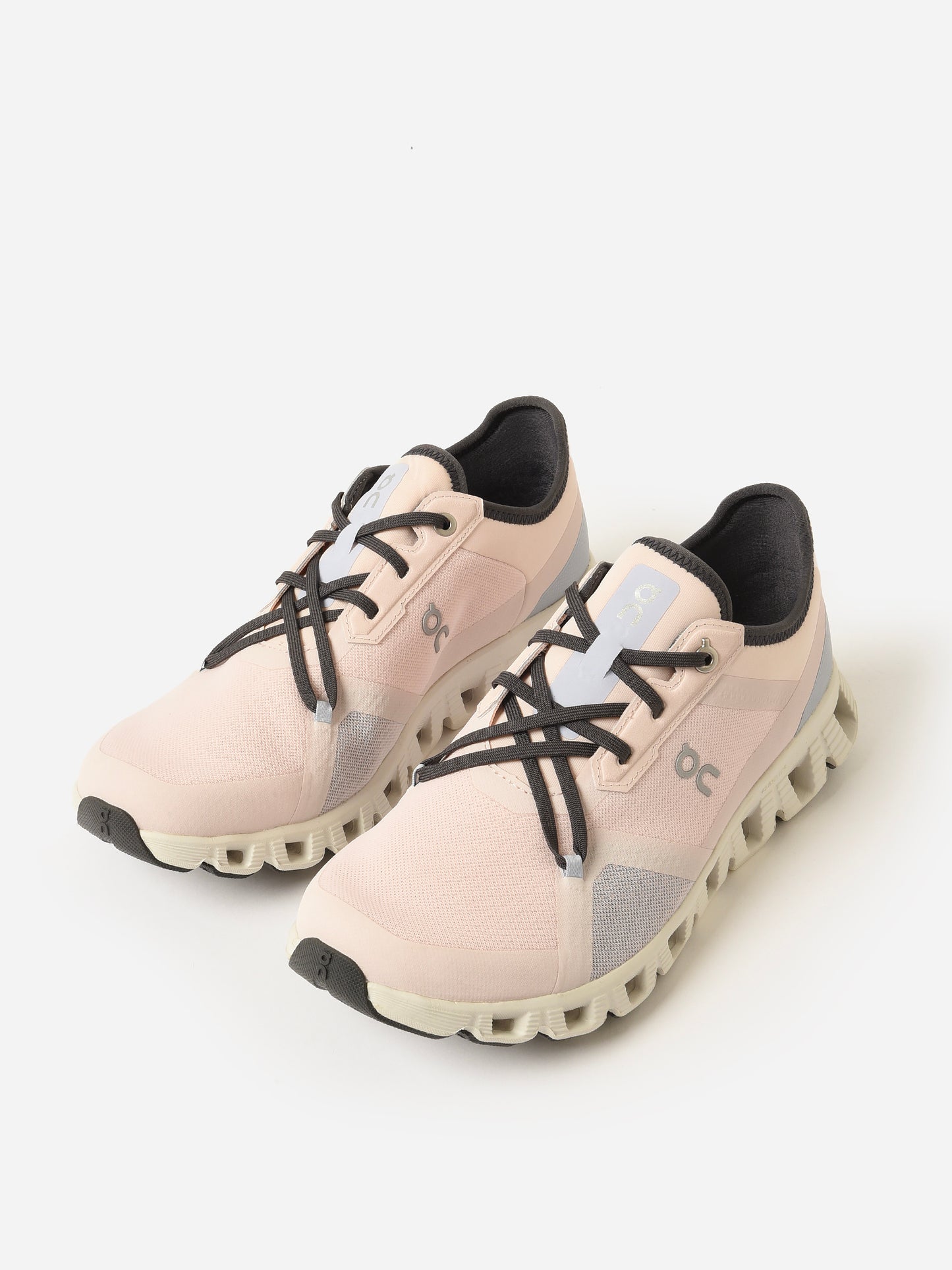 ON Women's Cloud X 3 AD Running Shoe