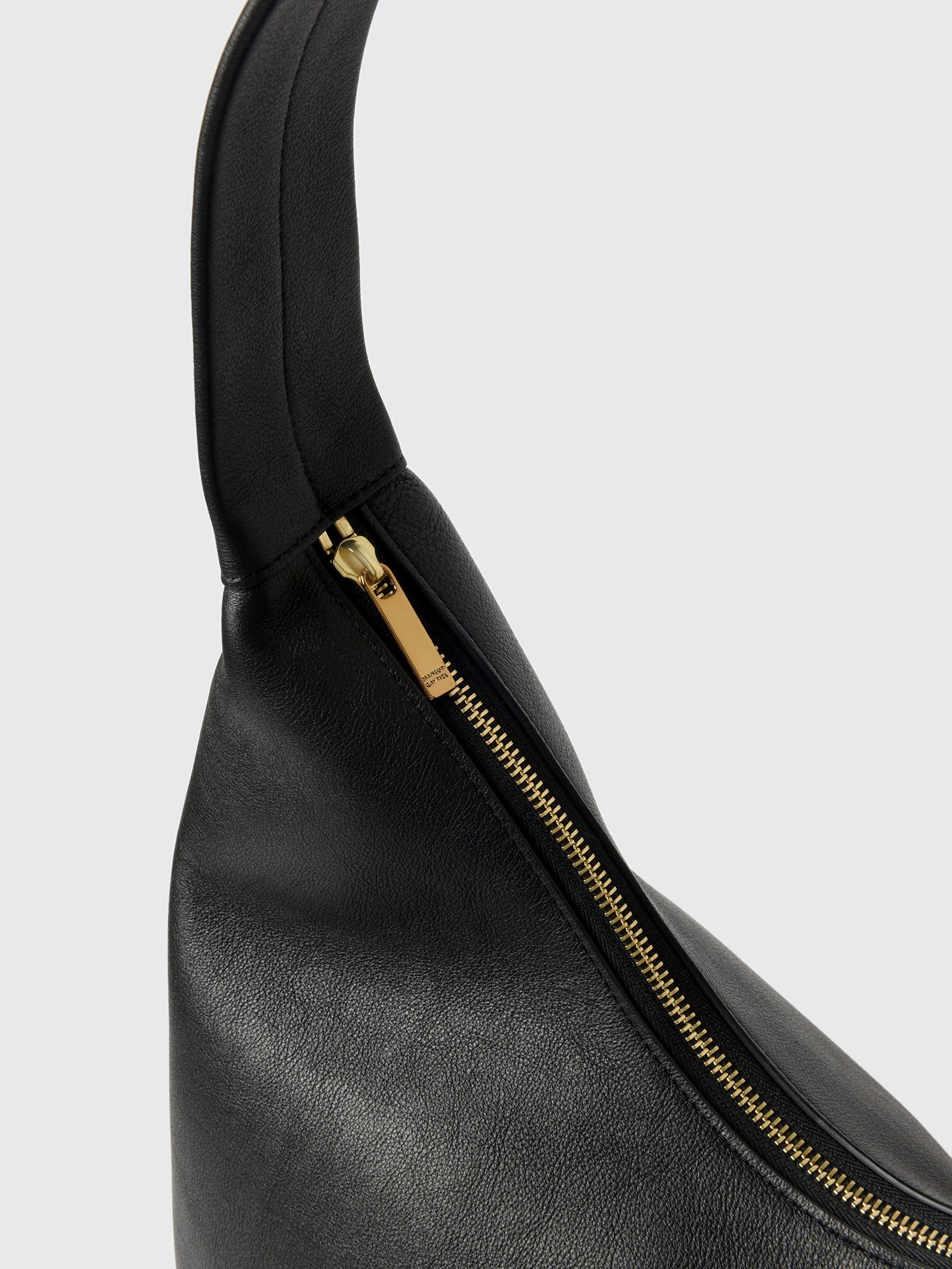 WP23H113WSxBLACK-alt3