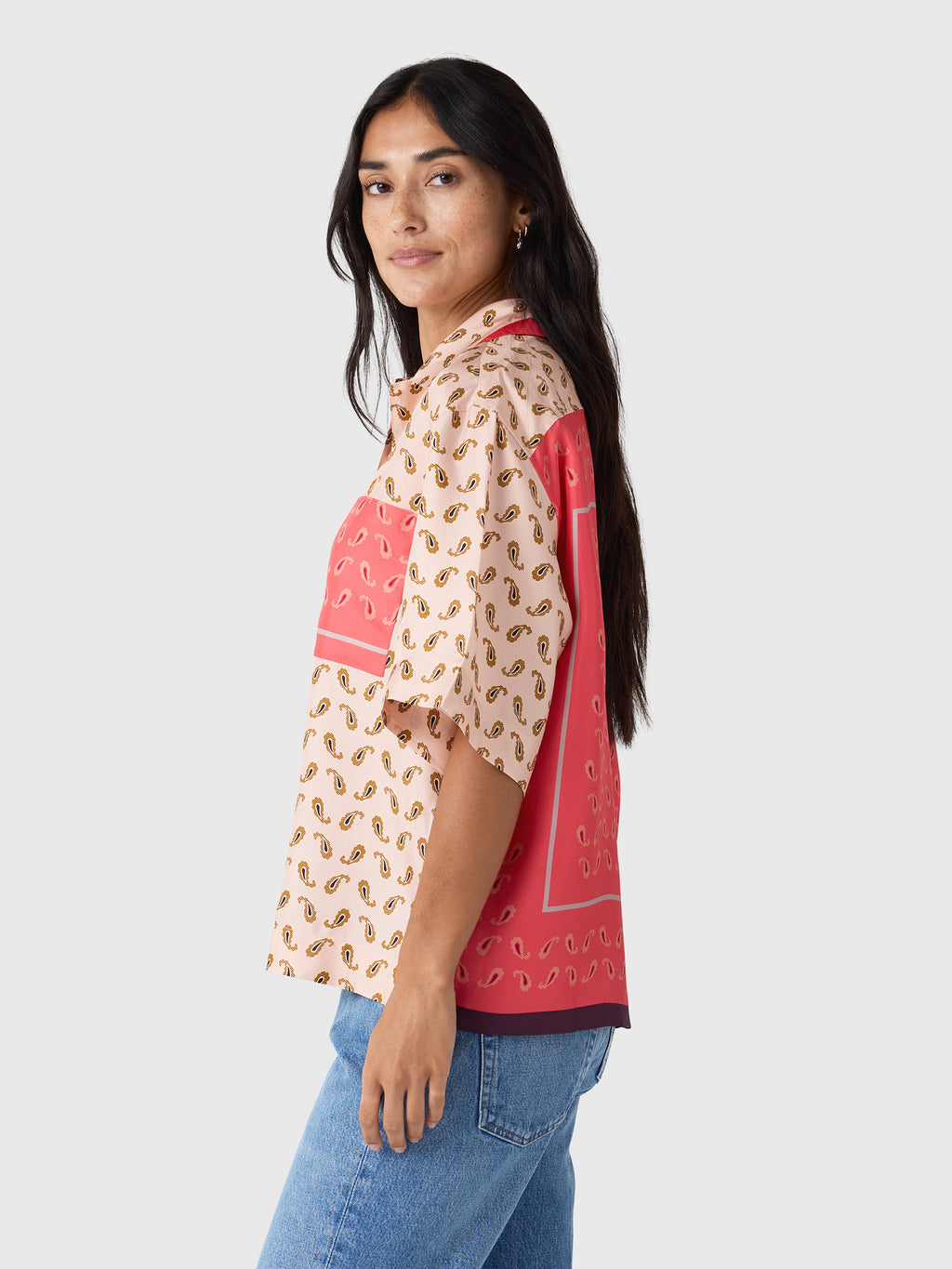 Otzio Women's Boxy Short Sleeve Shirt