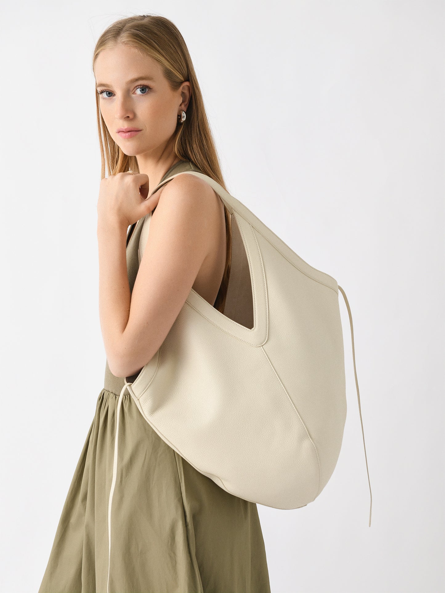 Mansur Gavriel Soft M Hobo Bag - Saint Bernard
