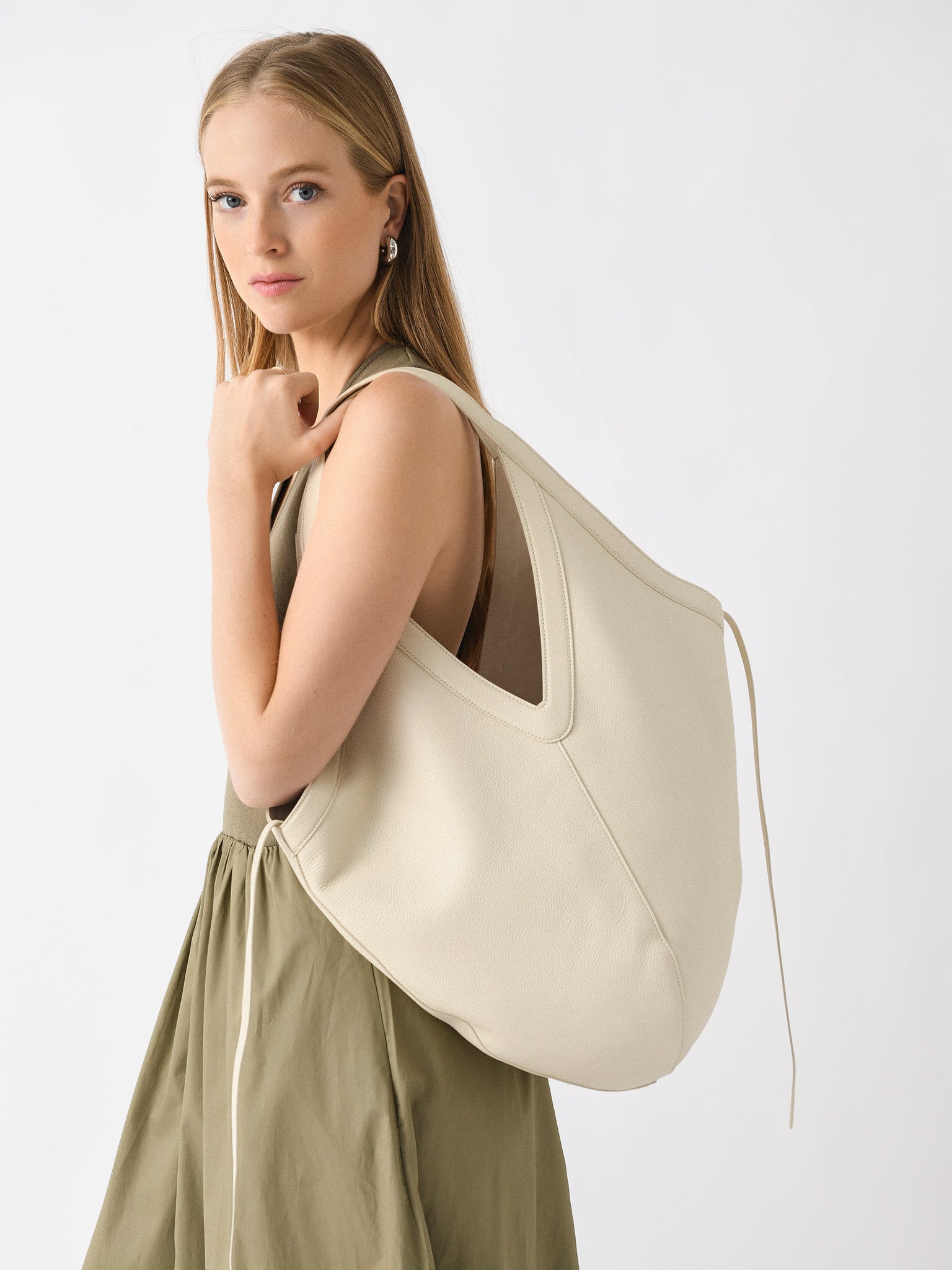 Mansur Gavriel Soft M Hobo Bag - Saint Bernard