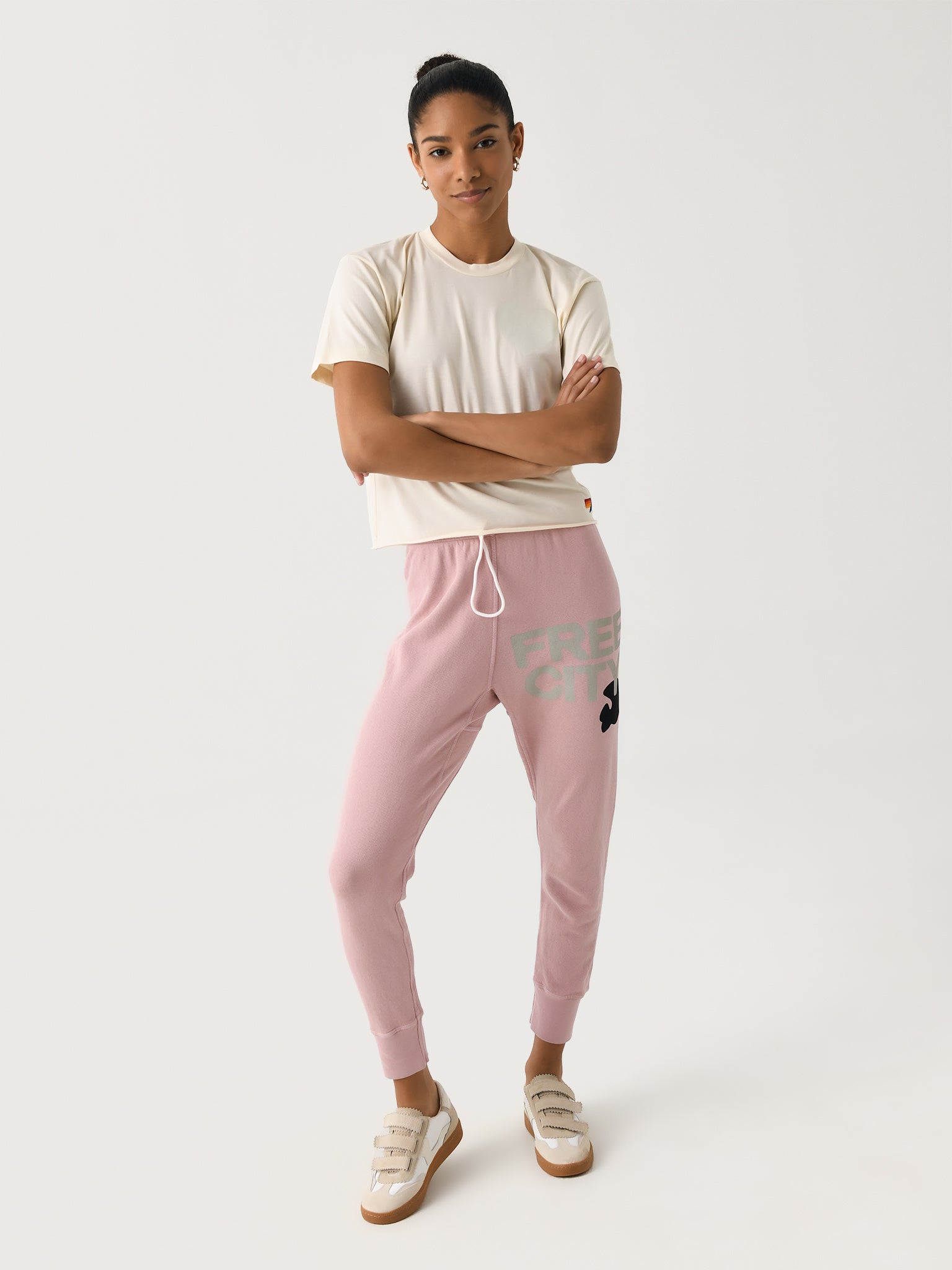 WTCGLTHTxVINTAGEWHITESILVER-alt1