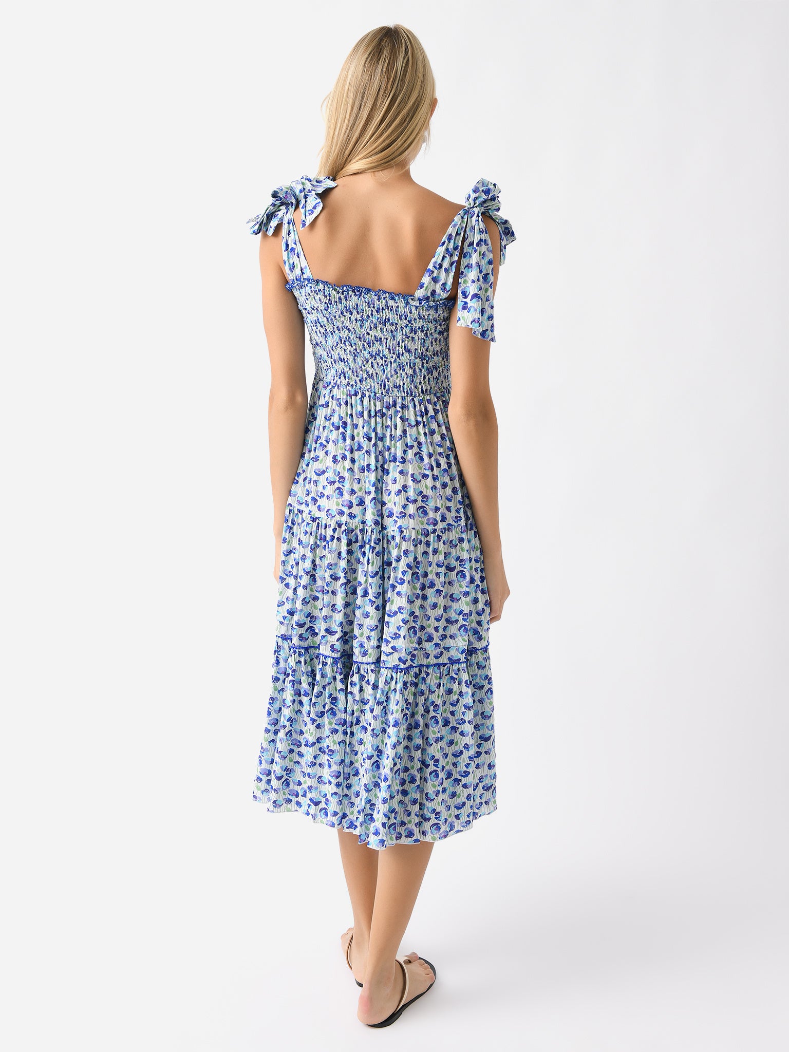 WTYH24LBAWExWHITEBLUEALAMY-alt2