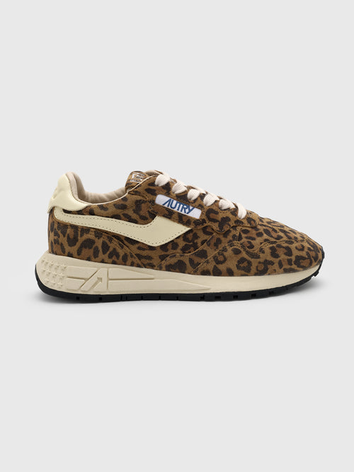 Autry Women's Reelwind Low Sneaker