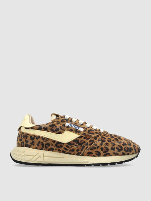 Autry Women's Reelwind Low Sneaker