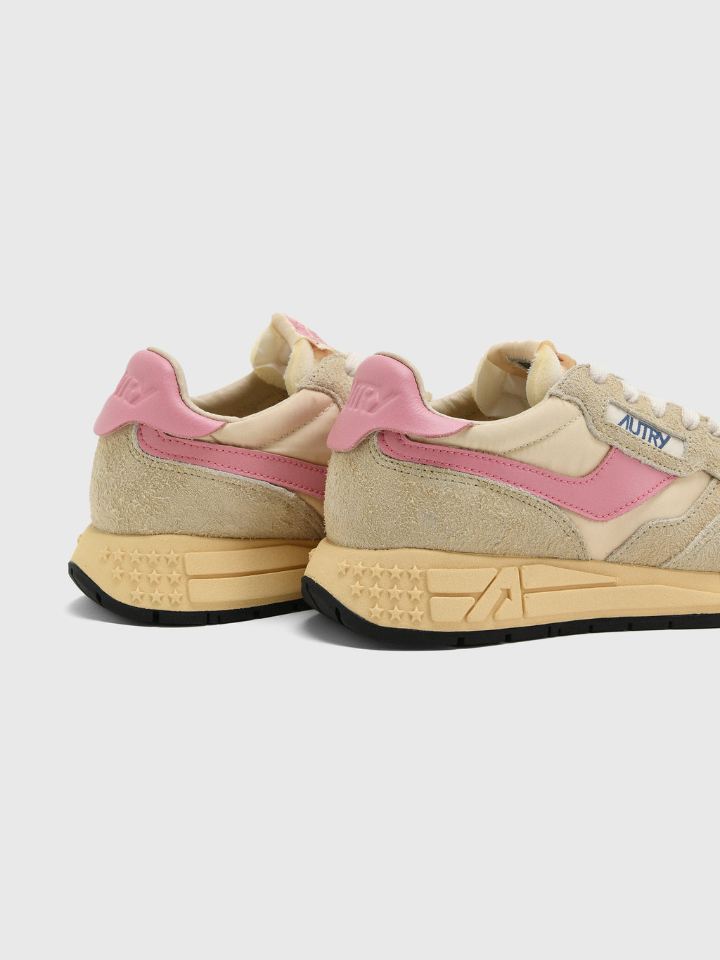 Autry Women's Reelwind Low Sneaker