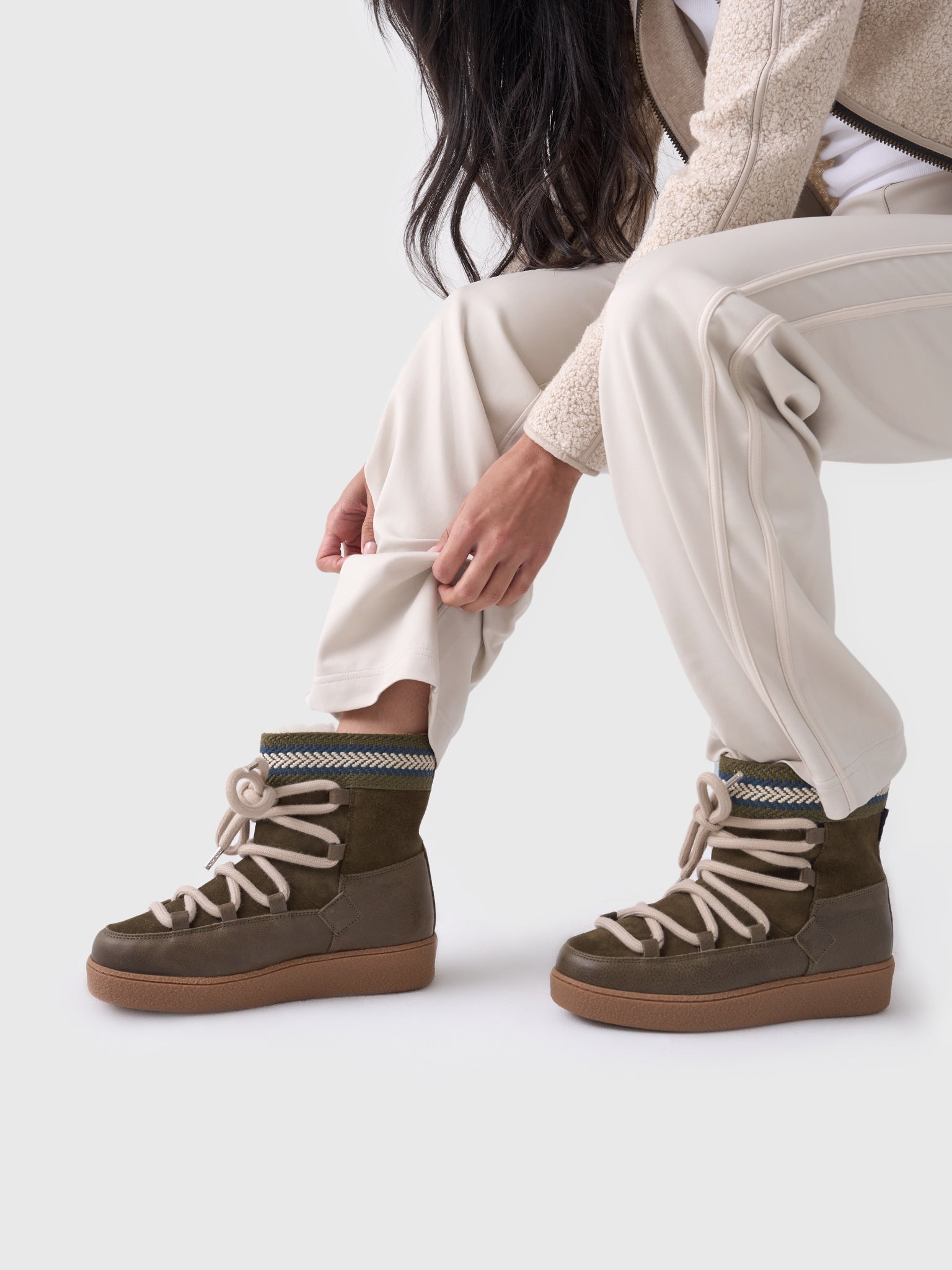 W_COS_SUE_SH_AW21xKHAKI-alt1