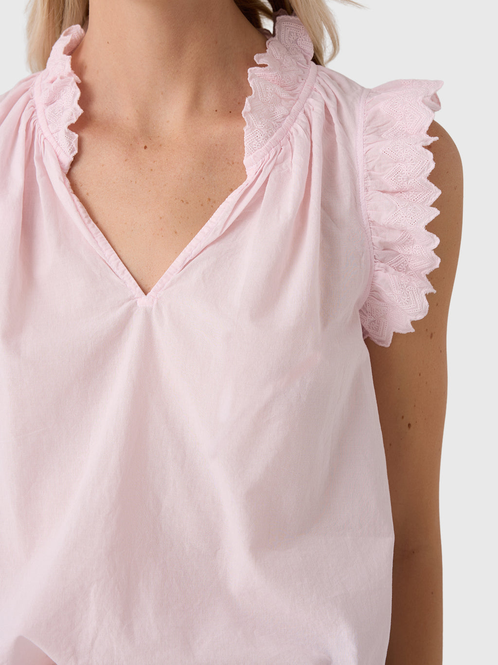 Xirena Women's Bexie Top - Saint Bernard