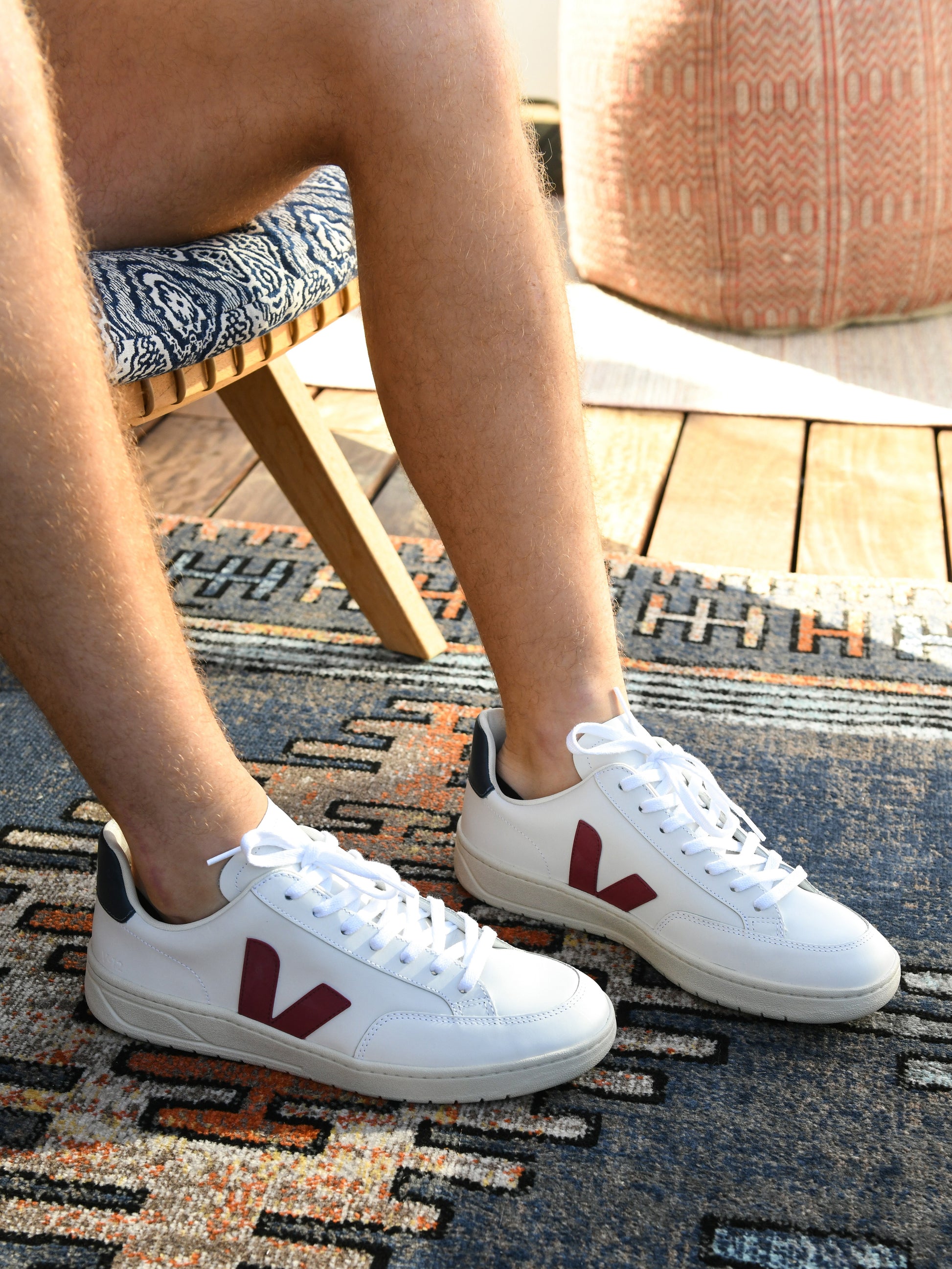 VEJA Men's V-12 Leather Sneaker Saint Bernard