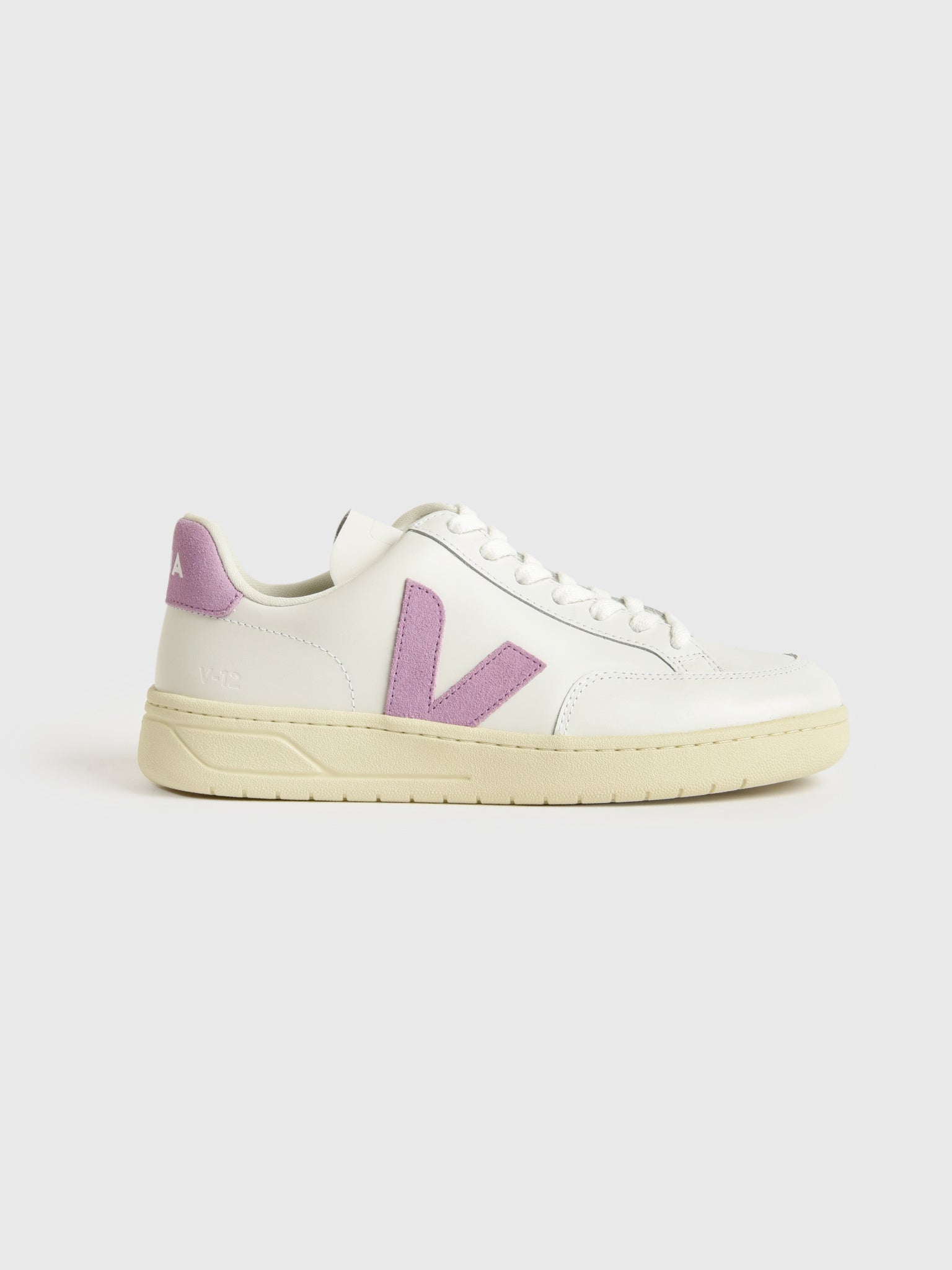 VEJA Women's V-12 Leather Sneaker – Saint Bernard