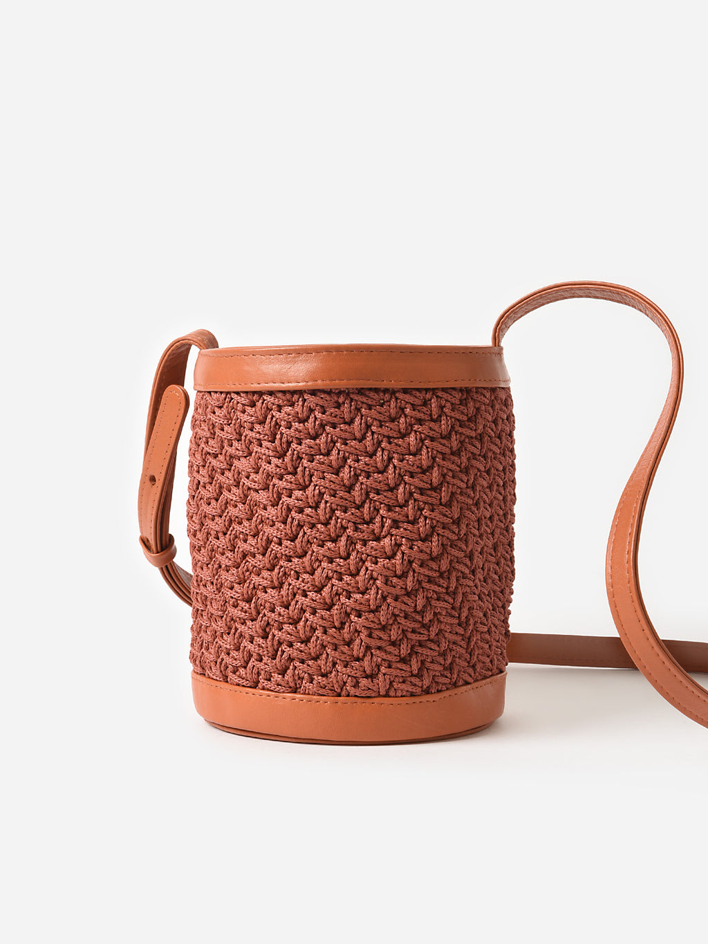 Binge Knitting Ximena Bucket Bag - Saint Bernard