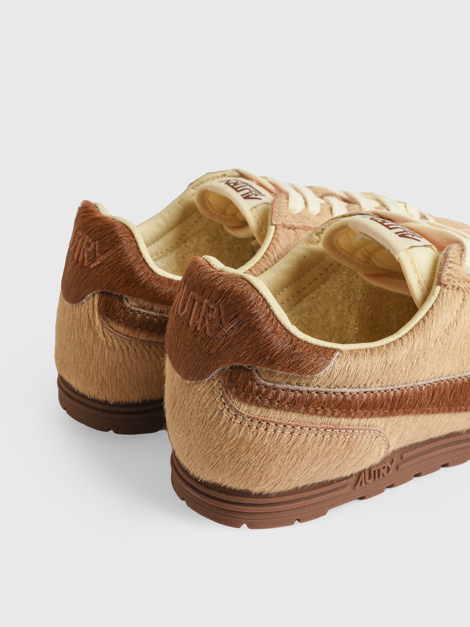 YN03xPONYIVORYINORYIVORY-alt2