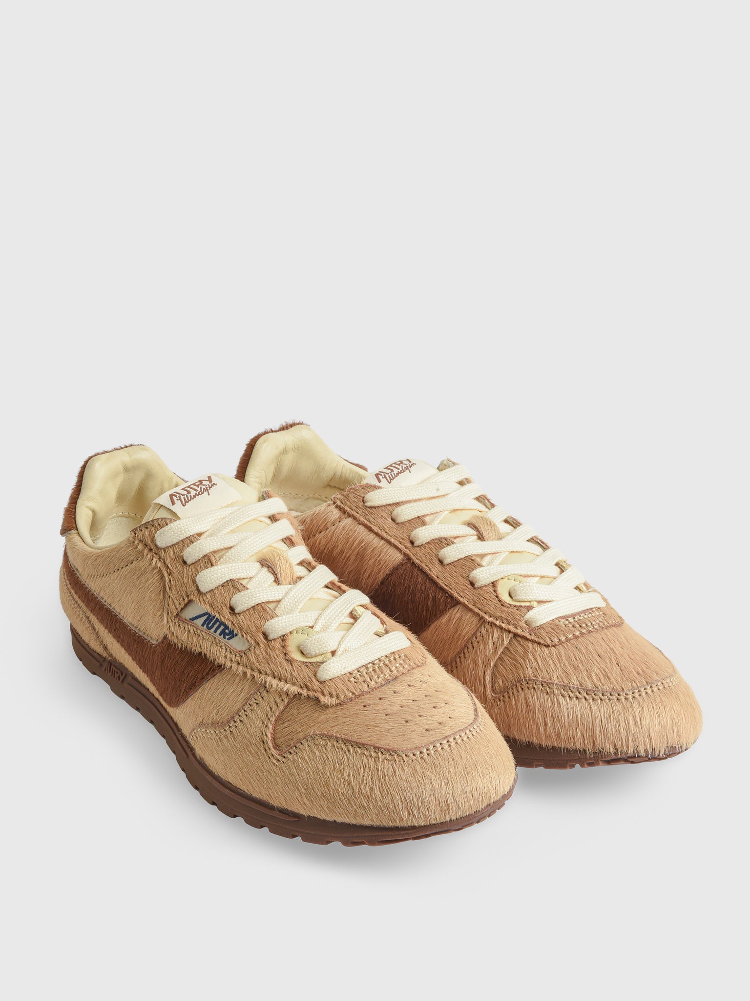 Autry Women's Windspin Low Sneaker - Saint Bernard