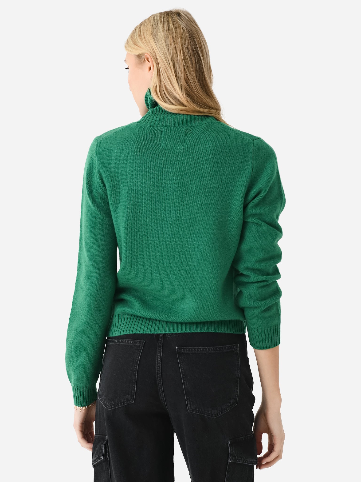 ZNC24-019_PRESS24xOLIVEGREENCLOUDDANCER-alt3