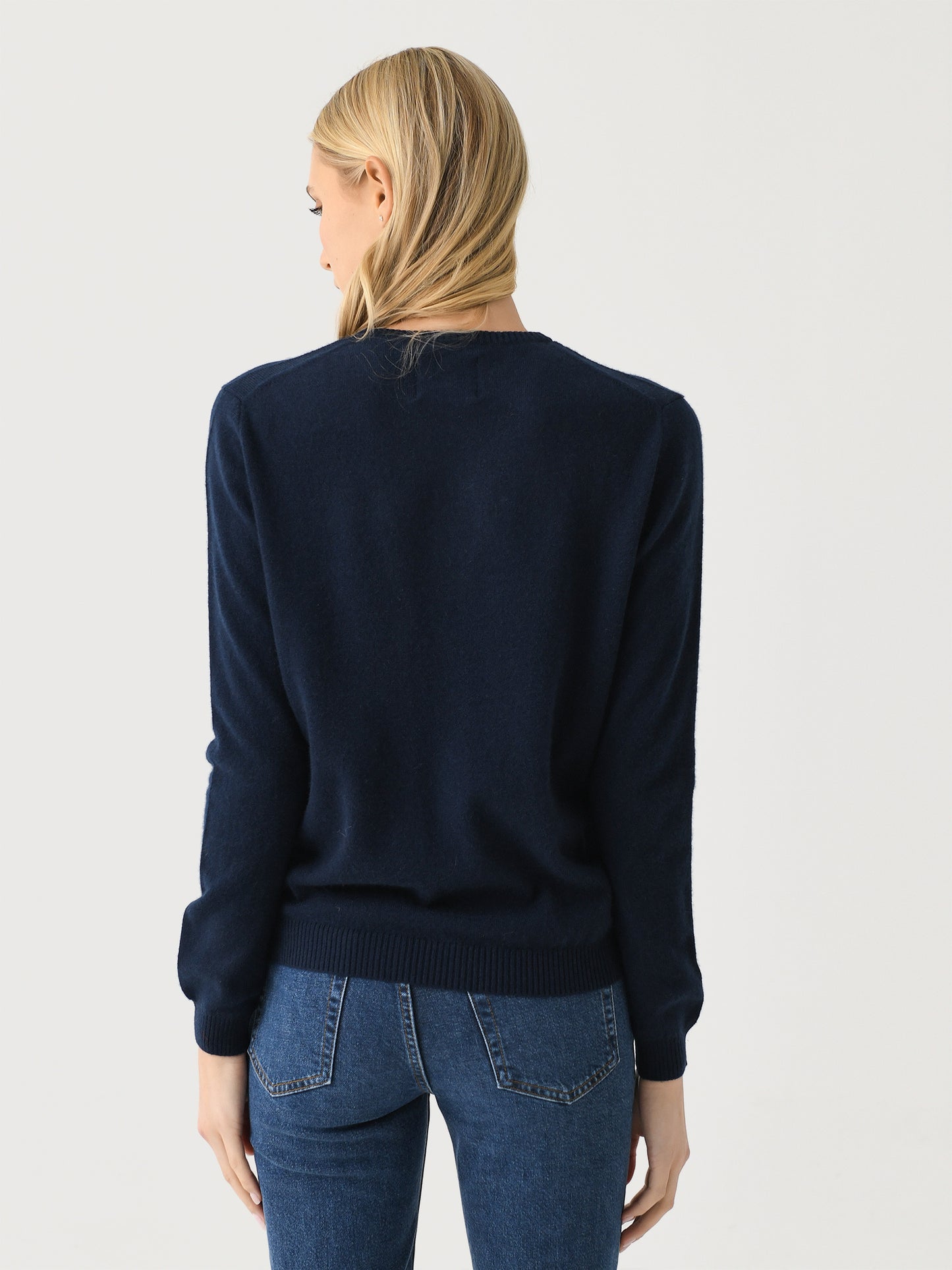 ZNC25-084_PreSS25 xNAVYCRIMSON-alt3