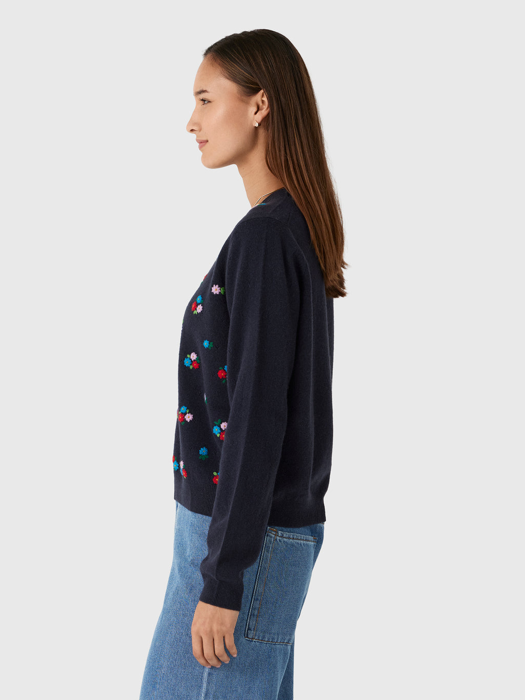 Jumper 1234 Women's Embroidered Floral Crew Sweater - Saint Bernard