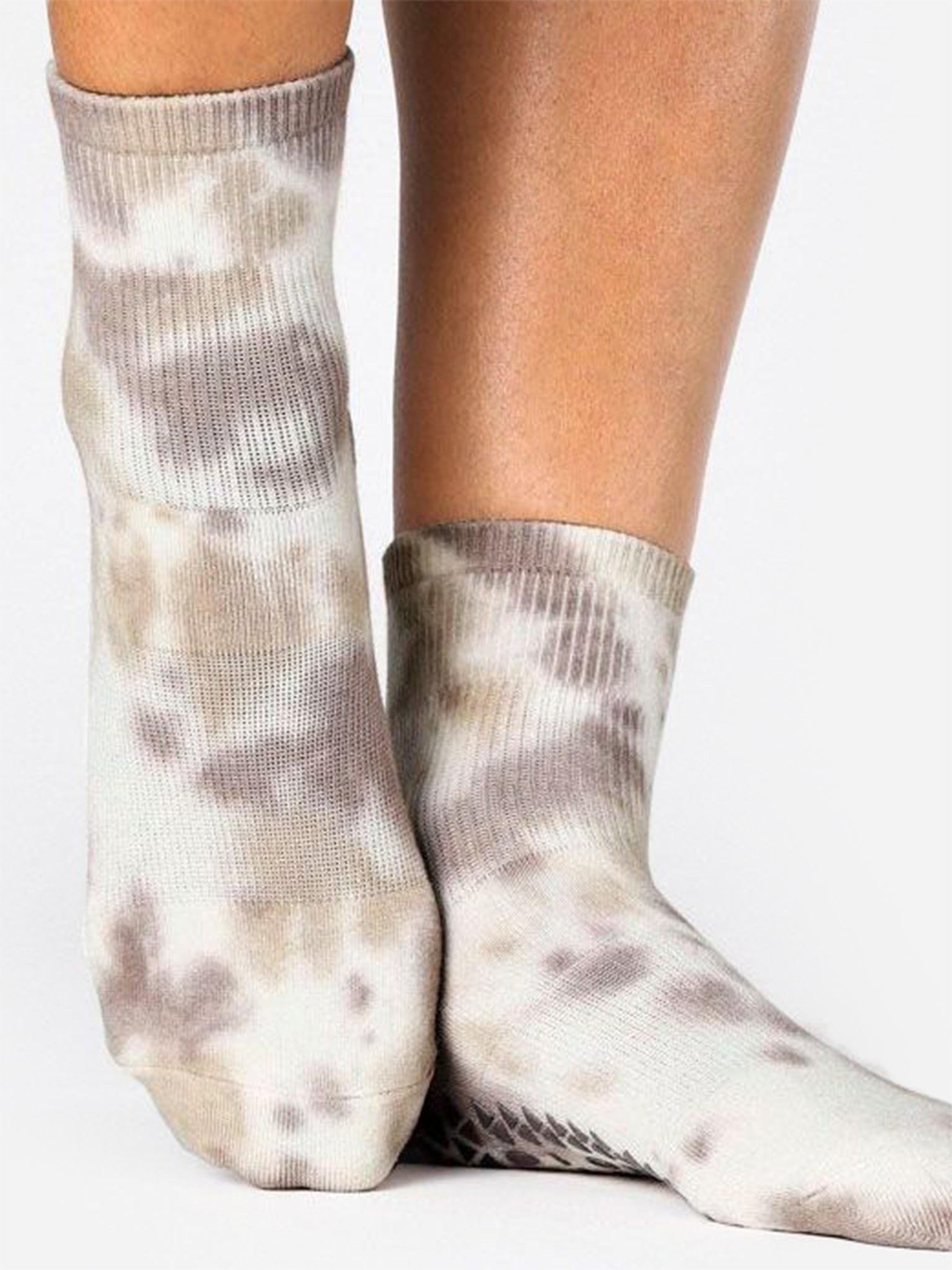 Pointe Studio Women's Jamie Ankle Grip Socks –